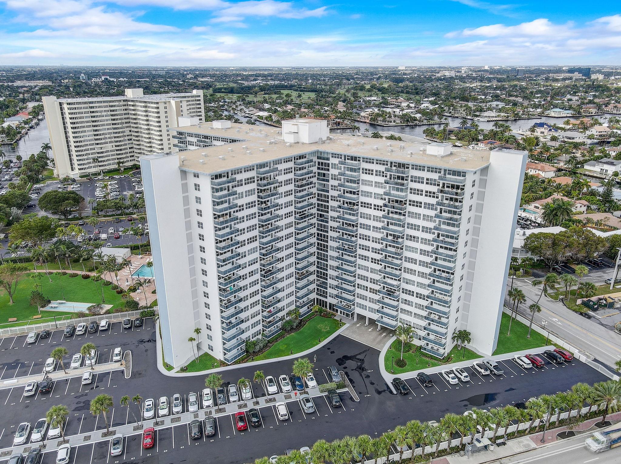 CORAL RIDGE TOWERS EAST - Residential