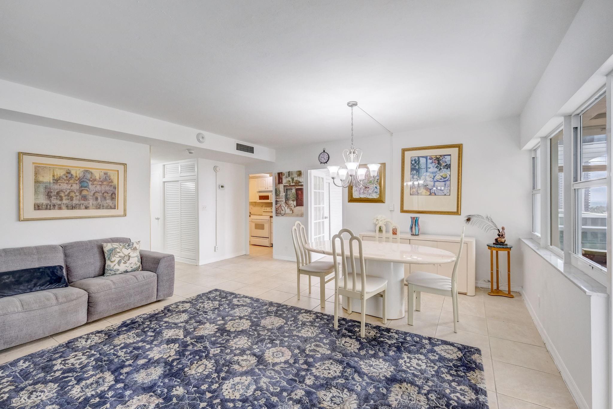 CORAL RIDGE TOWERS EAST - Residential