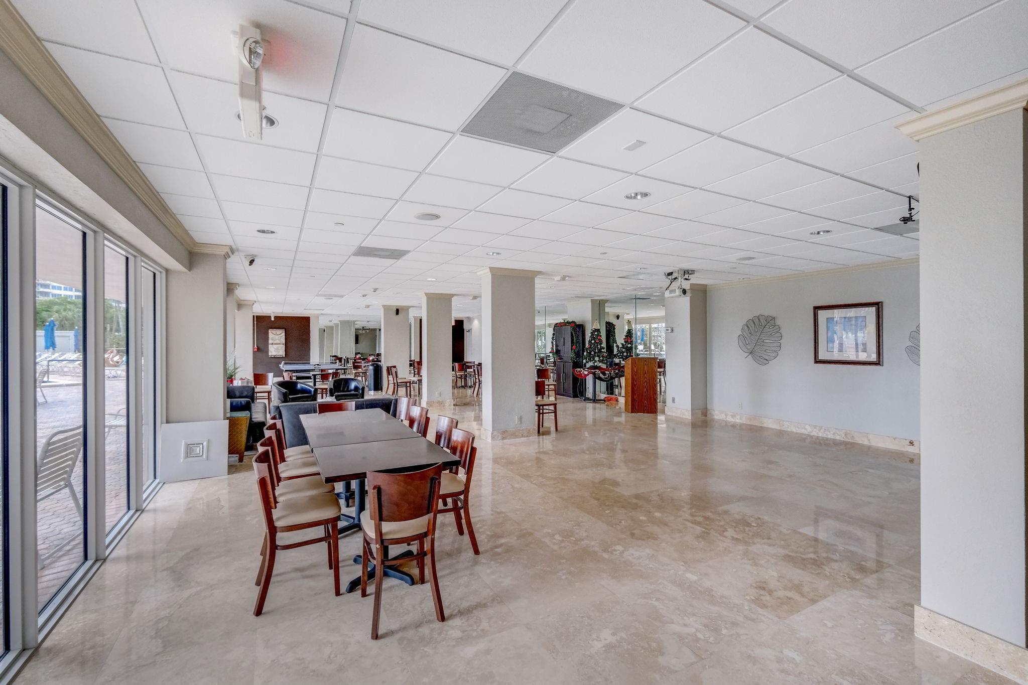 CORAL RIDGE TOWERS EAST - Residential