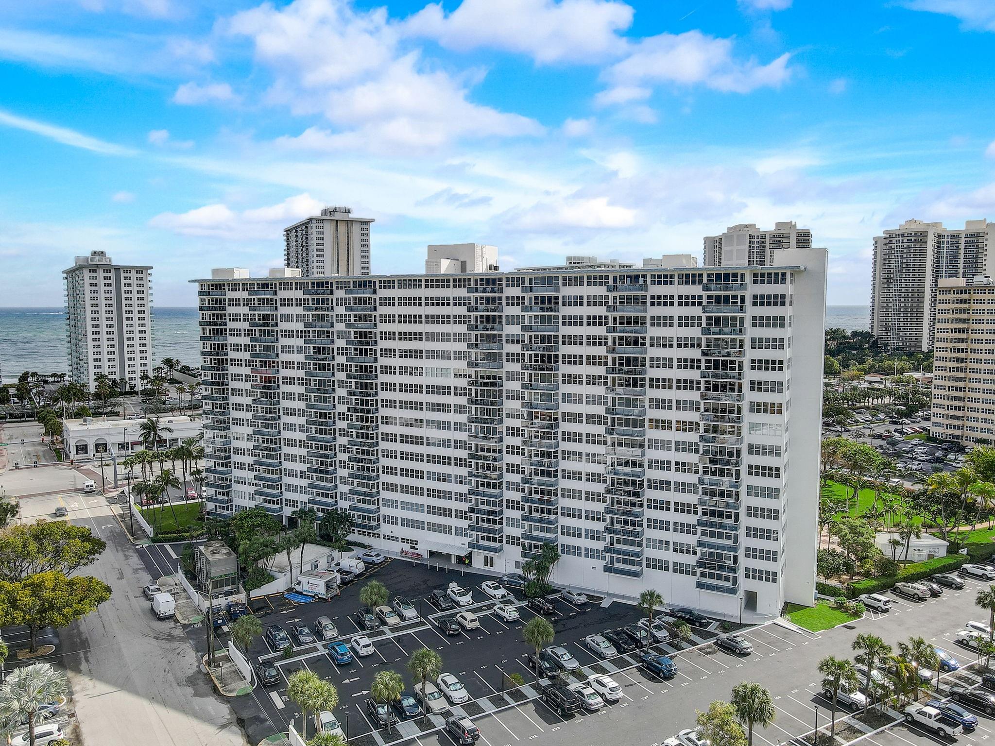 CORAL RIDGE TOWERS EAST - Residential