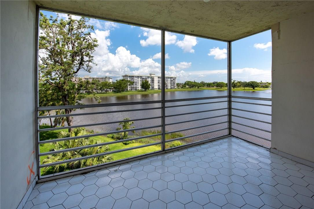 Palm Aire Country Club - Residential