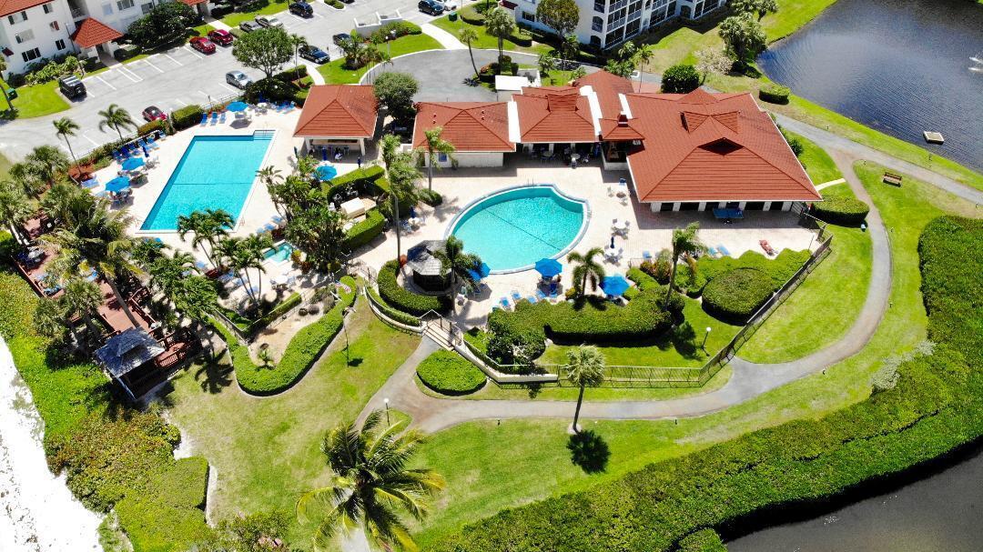 HALF MOON BAY CONDO - Residential Lease