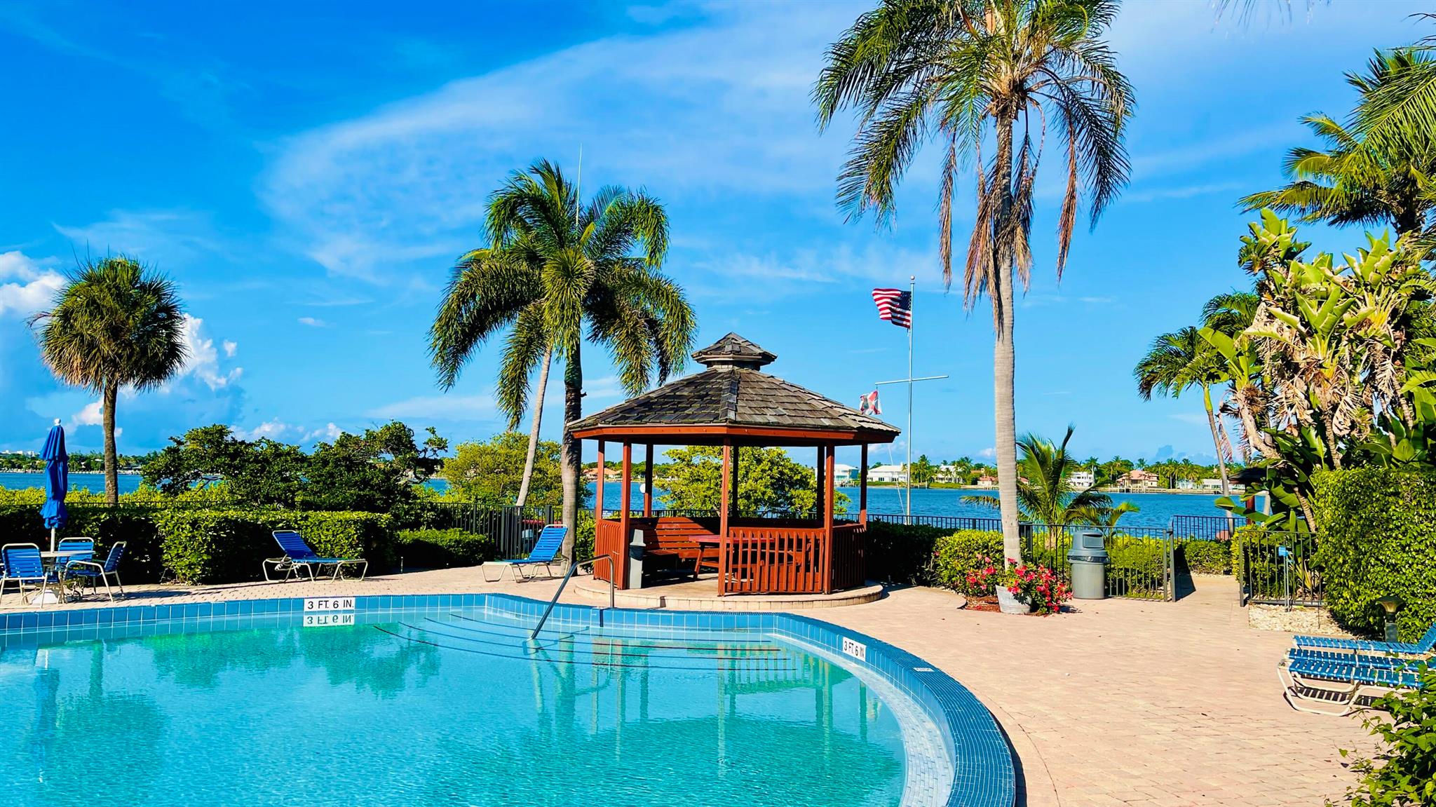 HALF MOON BAY CONDO - Residential Lease