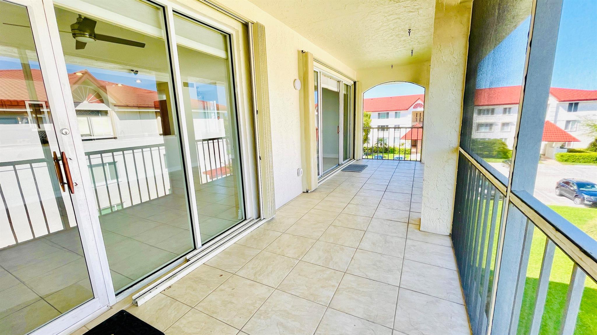 HALF MOON BAY CONDO - Residential Lease