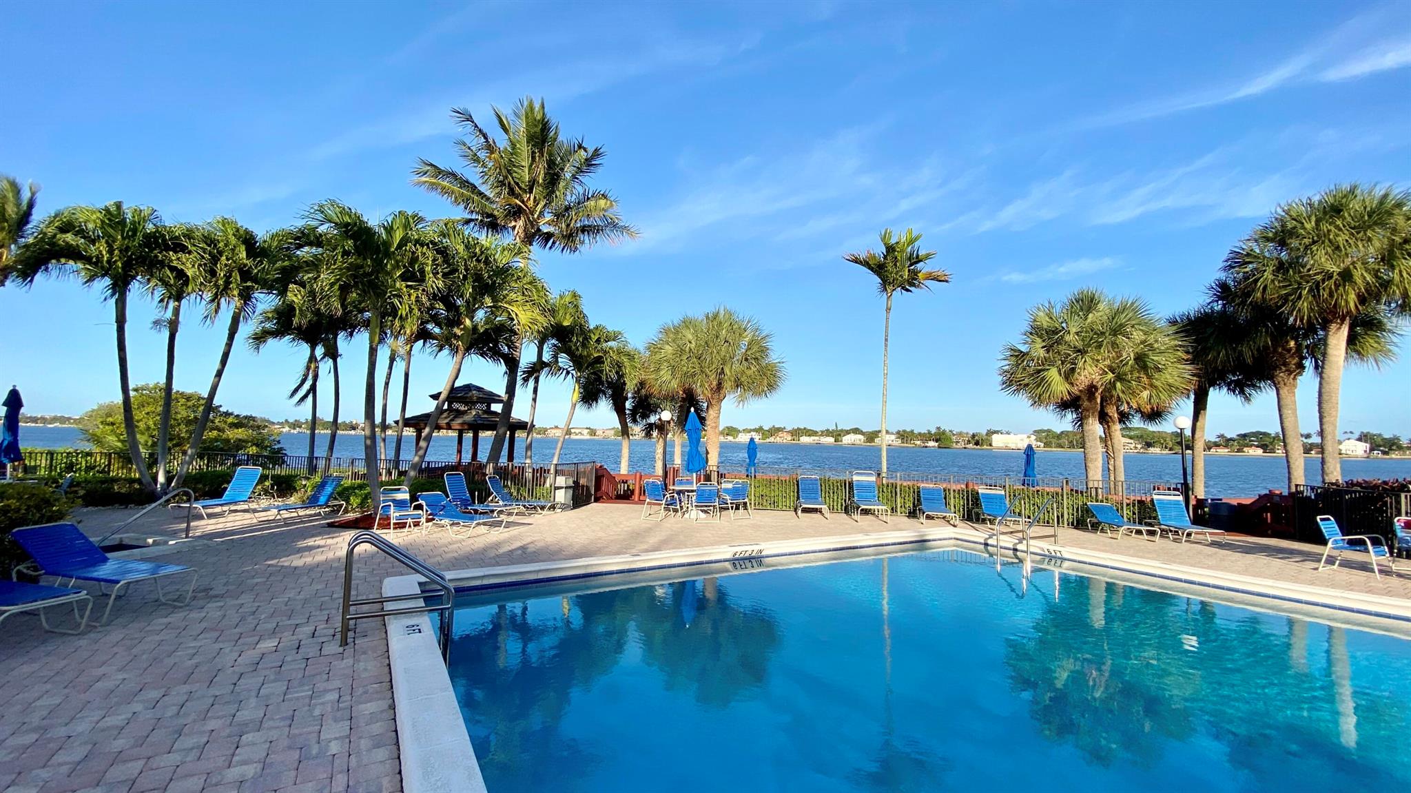 HALF MOON BAY CONDO - Residential Lease