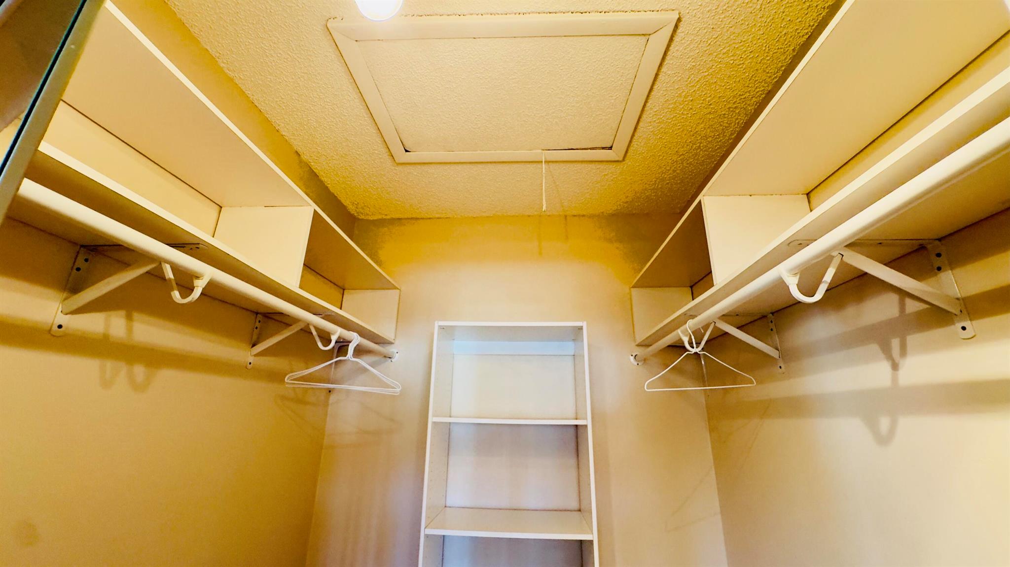 HALF MOON BAY CONDO - Residential Lease