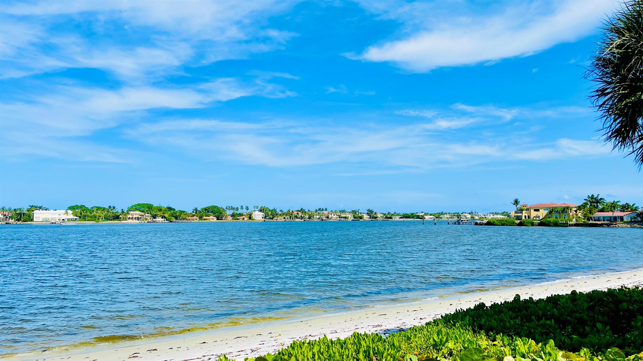 HALF MOON BAY CONDO - Residential Lease