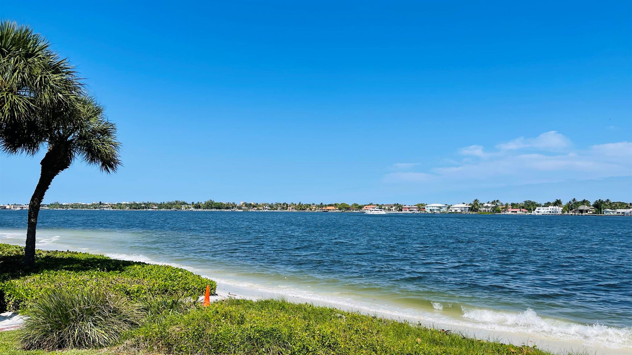 HALF MOON BAY CONDO - Residential Lease