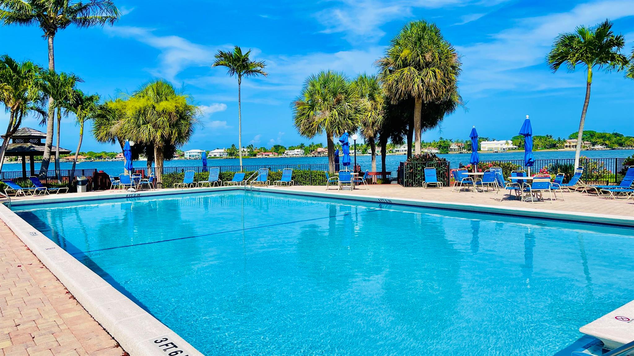 HALF MOON BAY CONDO - Residential Lease