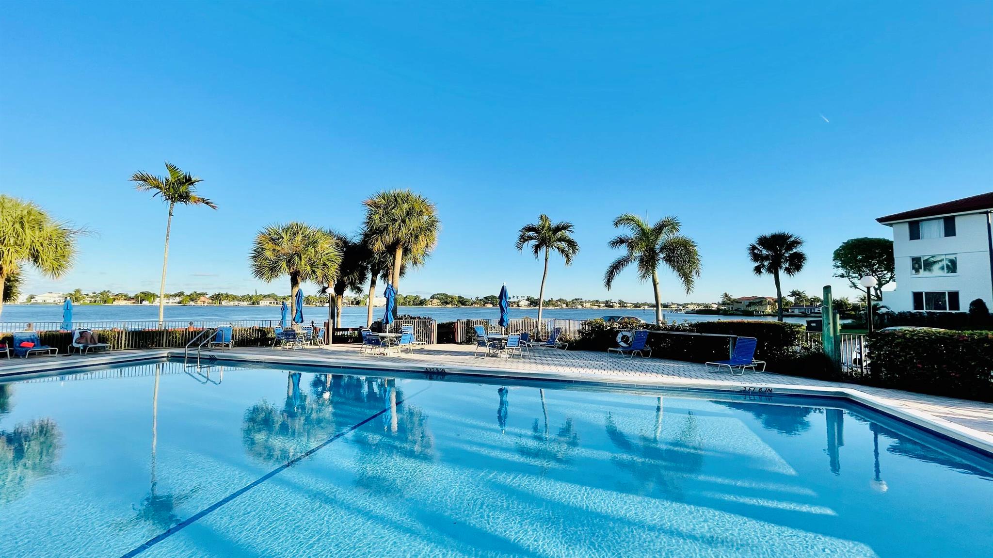 HALF MOON BAY CONDO - Residential Lease