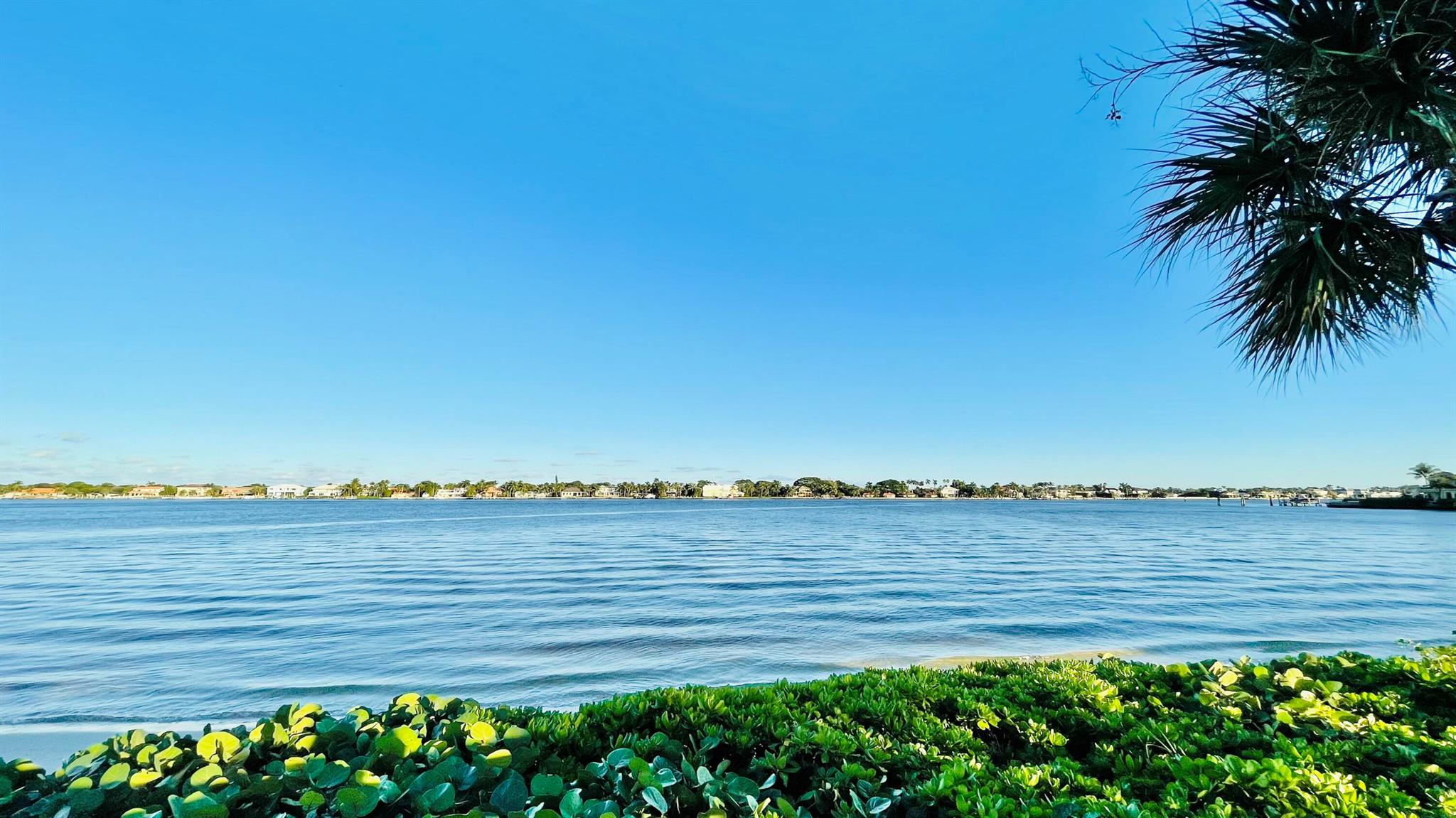 HALF MOON BAY CONDO - Residential Lease