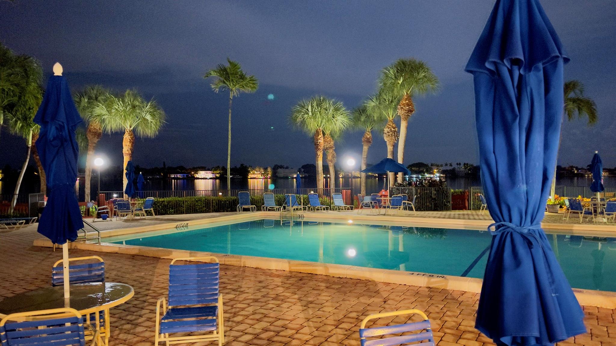 HALF MOON BAY CONDO - Residential Lease