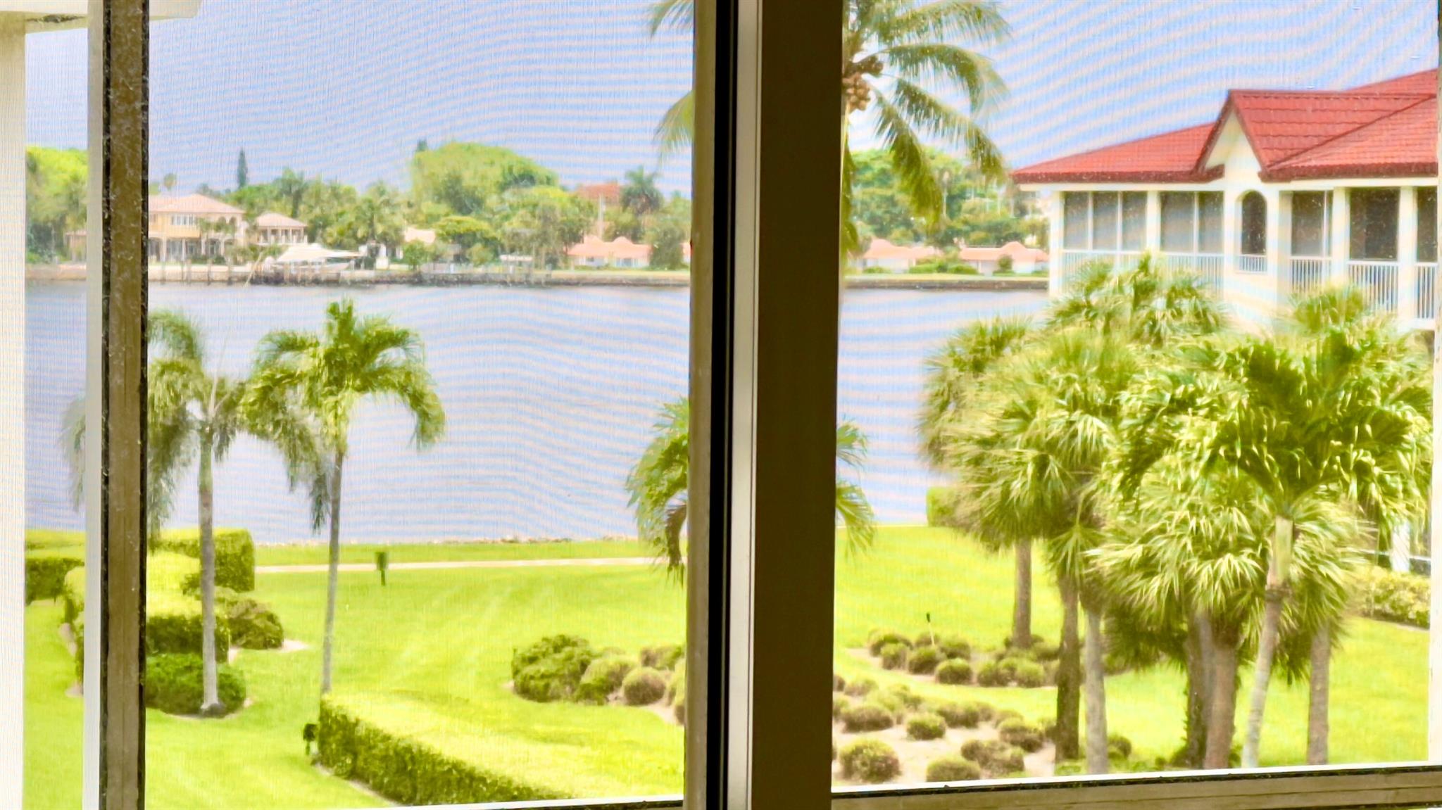 HALF MOON BAY CONDO - Residential Lease