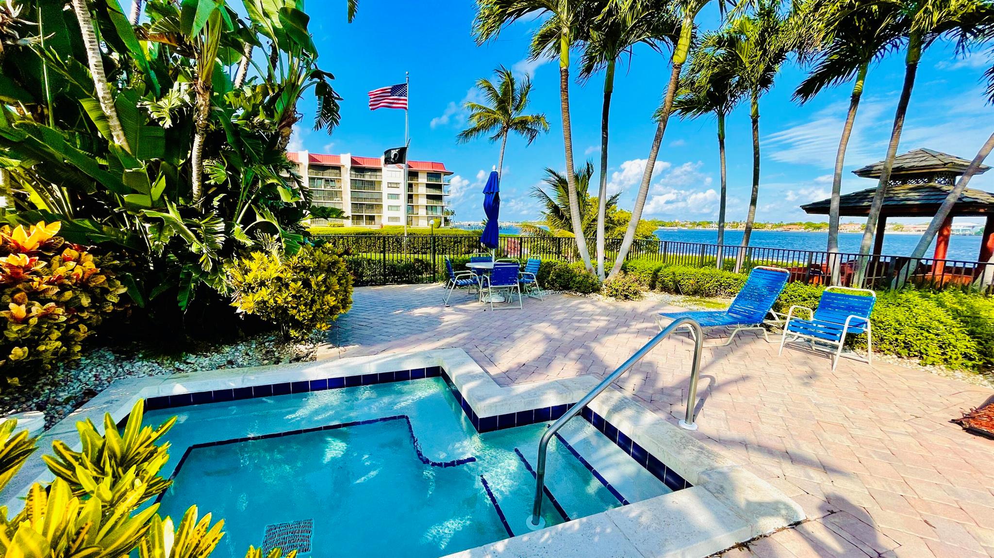 HALF MOON BAY CONDO - Residential Lease