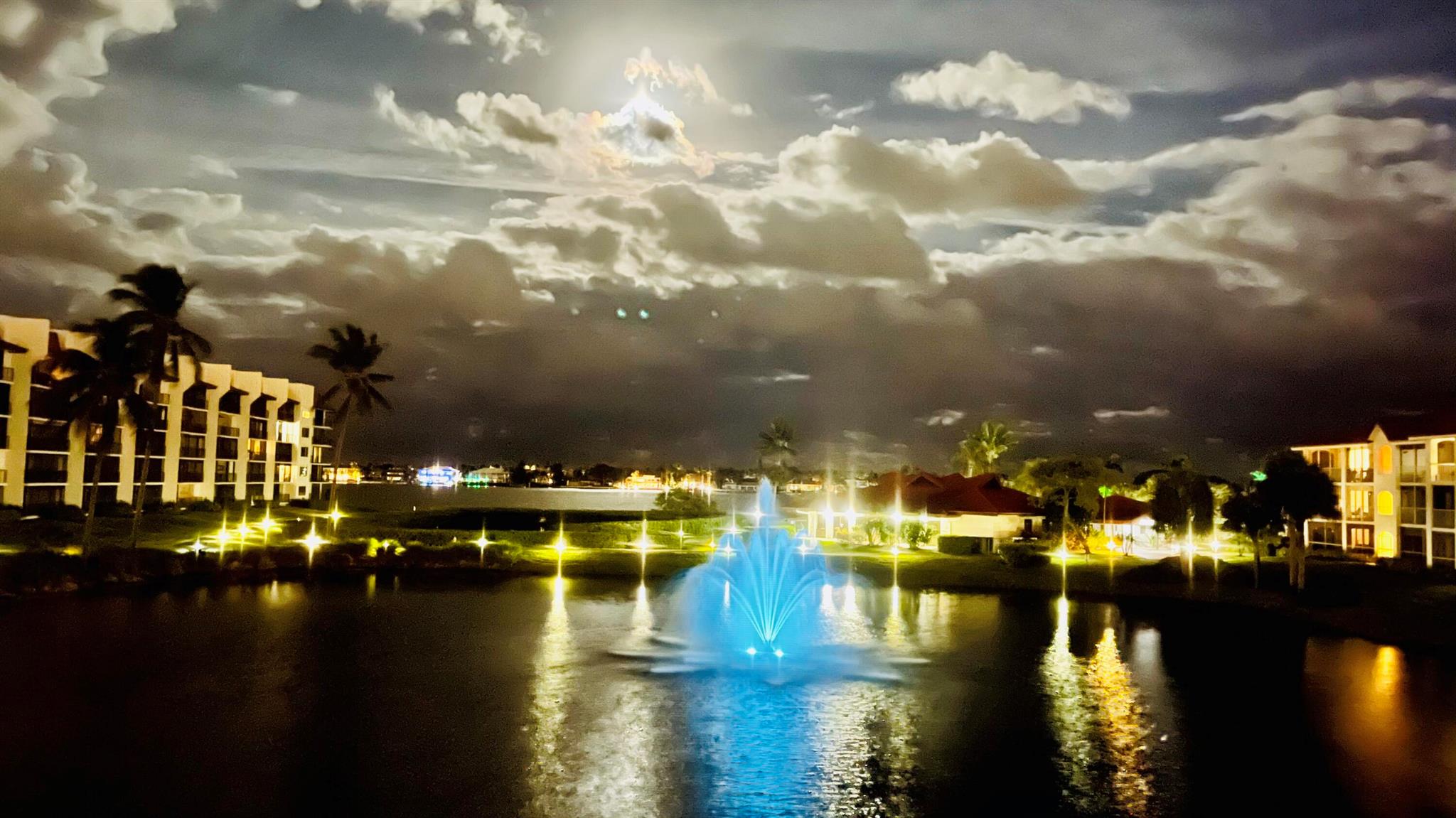 HALF MOON BAY CONDO - Residential Lease