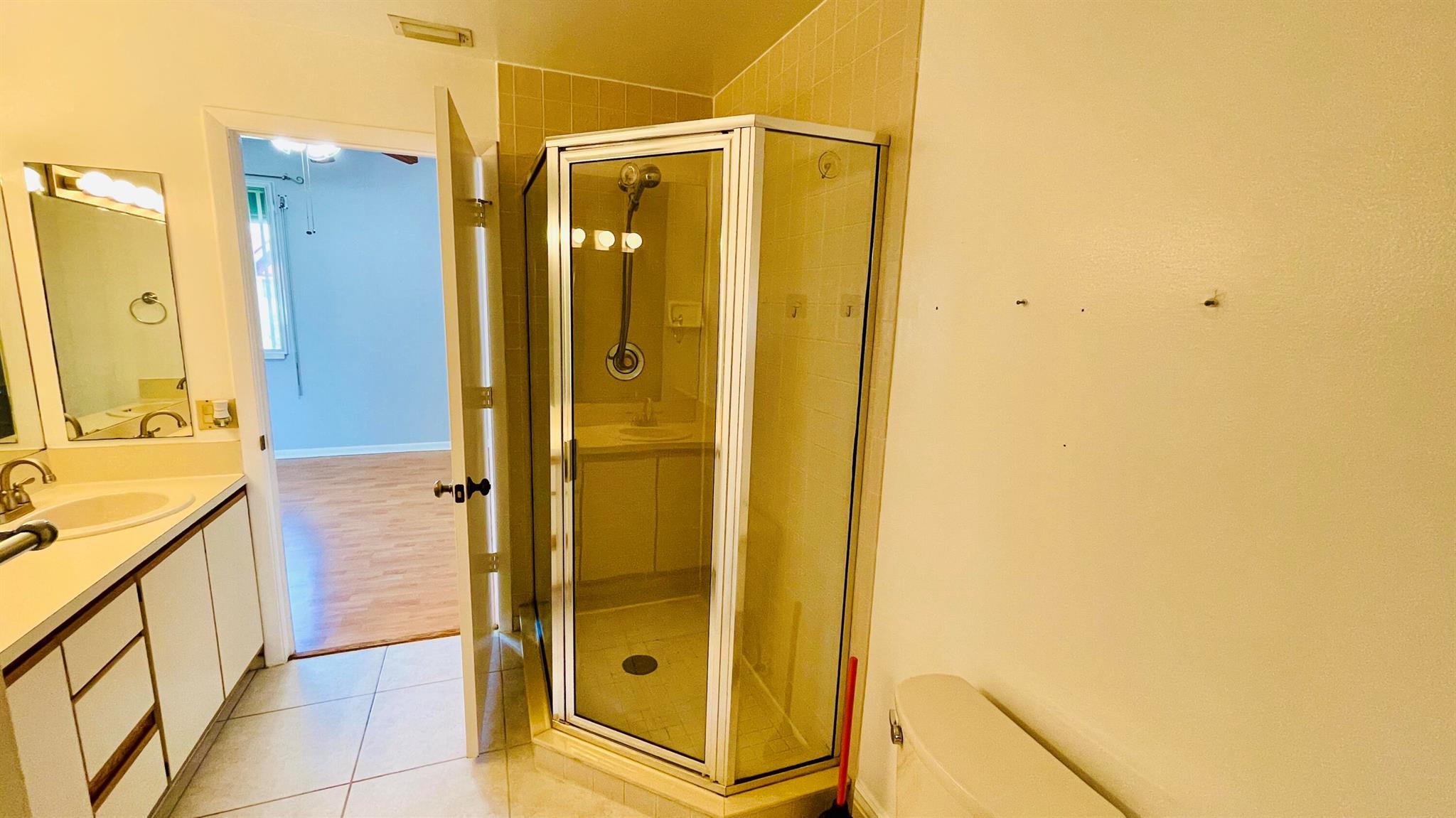 HALF MOON BAY CONDO - Residential Lease