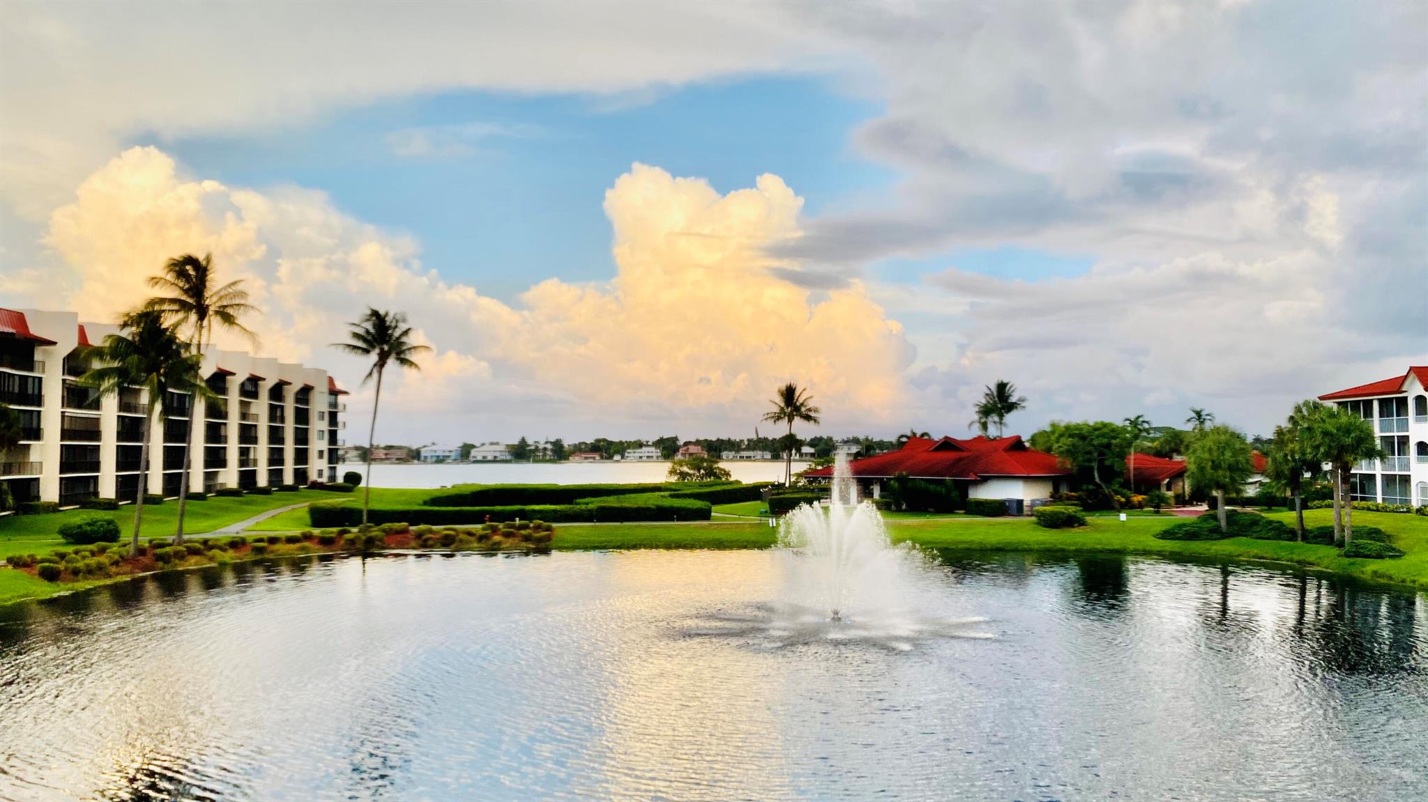 HALF MOON BAY CONDO - Residential Lease