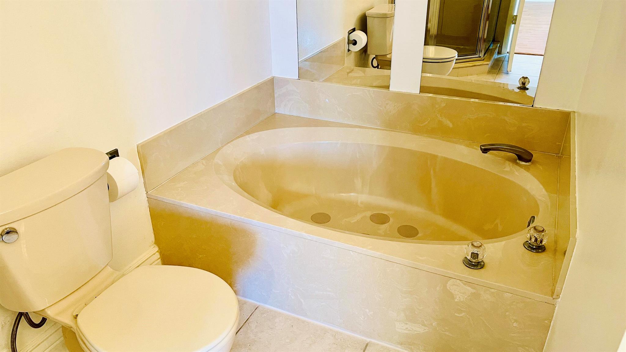 HALF MOON BAY CONDO - Residential Lease