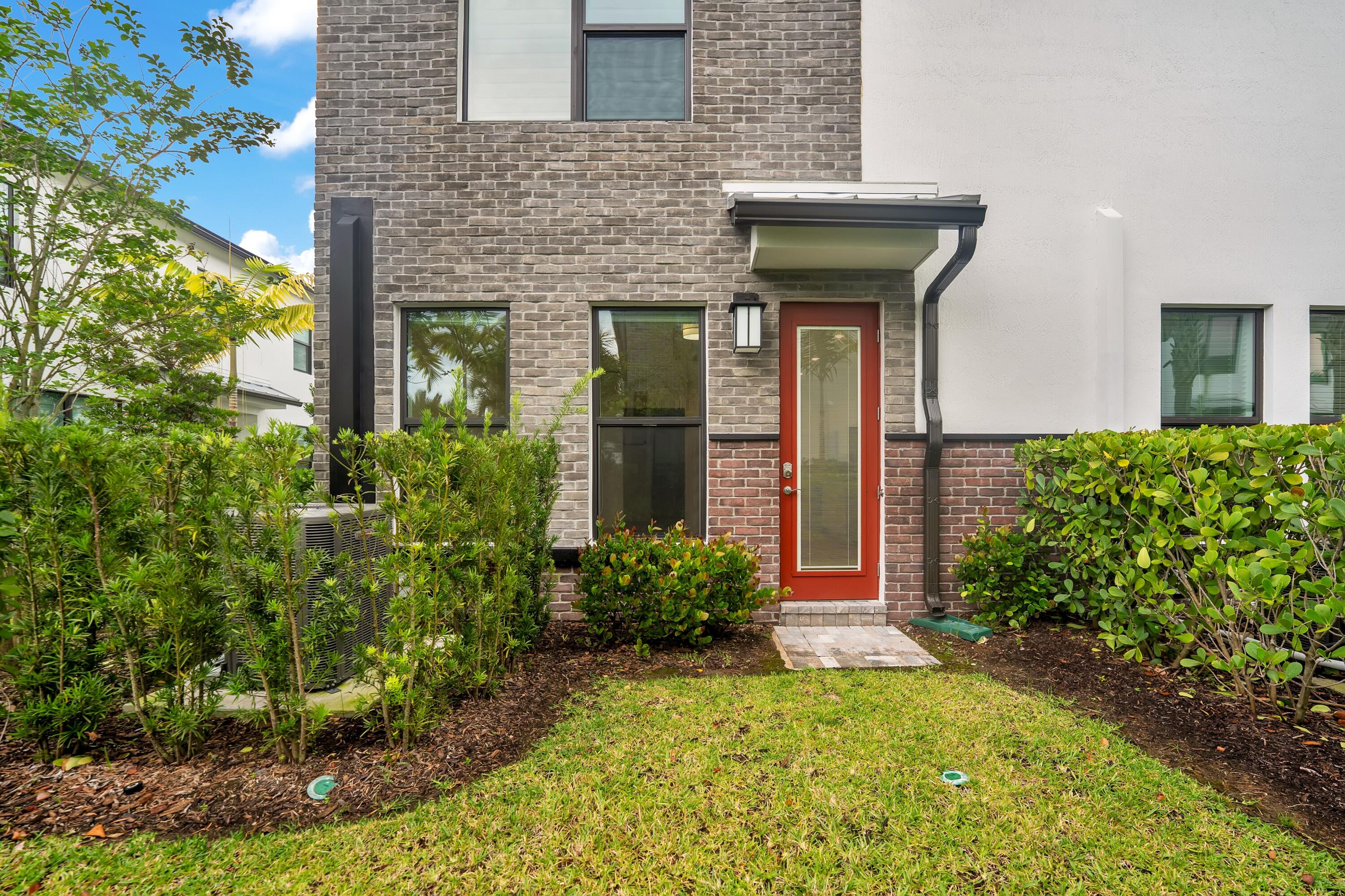 AMERICAN EXPRESS TRACT - Residential