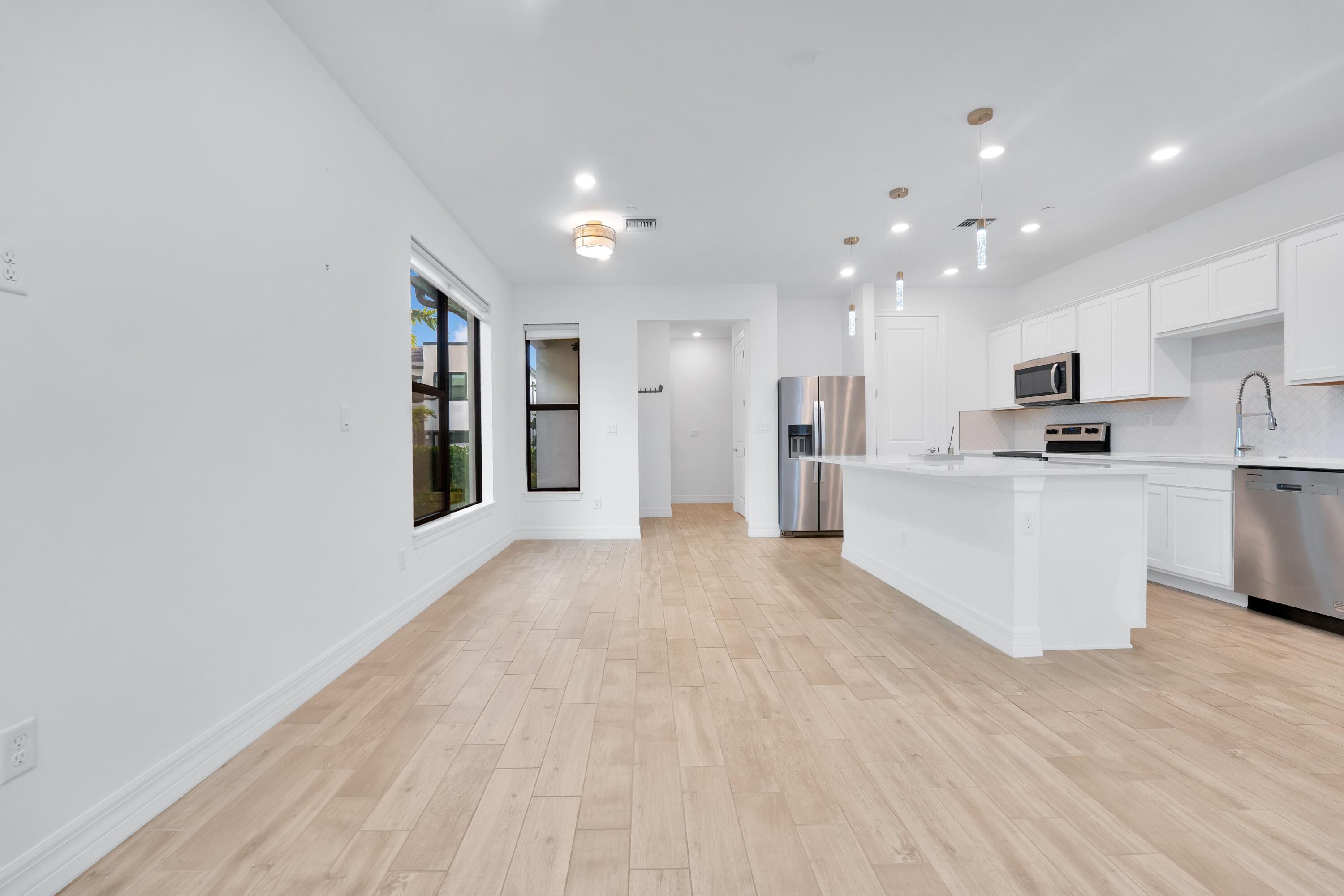 AMERICAN EXPRESS TRACT - Residential