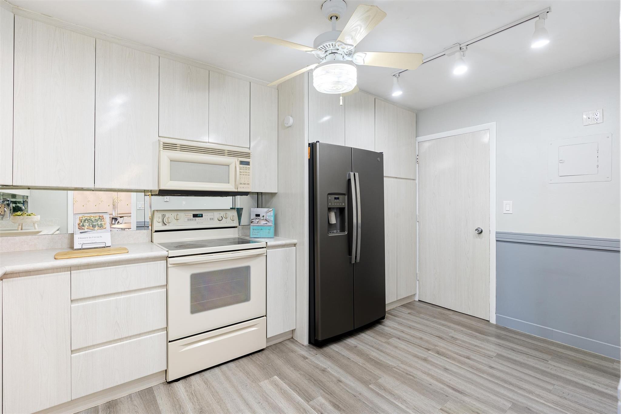 Regency Tower - Residential