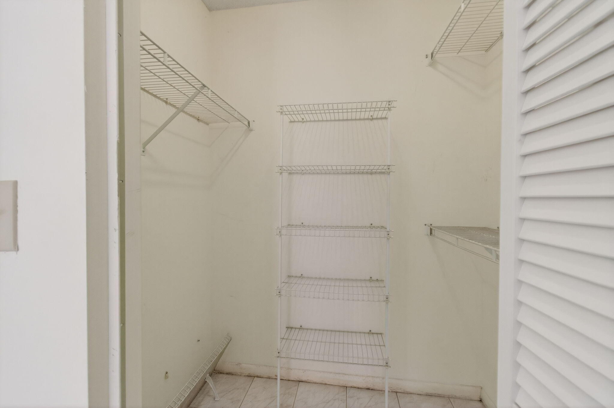 HUNTINGTON LAKES - Residential