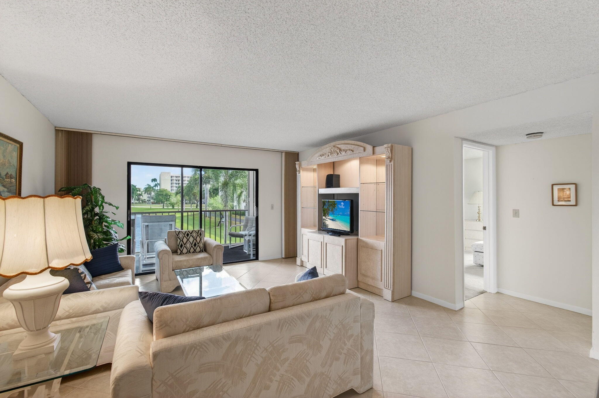 HUNTINGTON LAKES - Residential