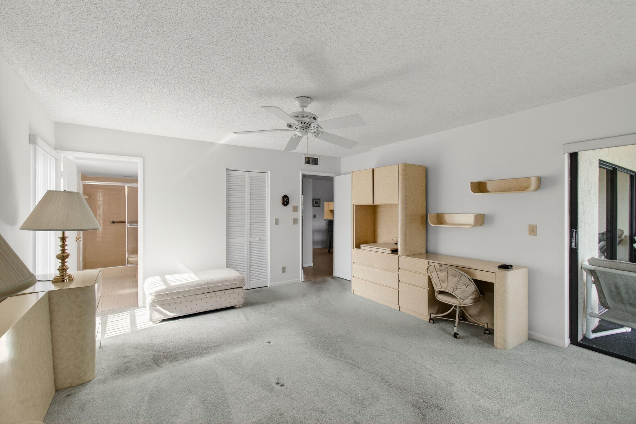 HUNTINGTON LAKES - Residential