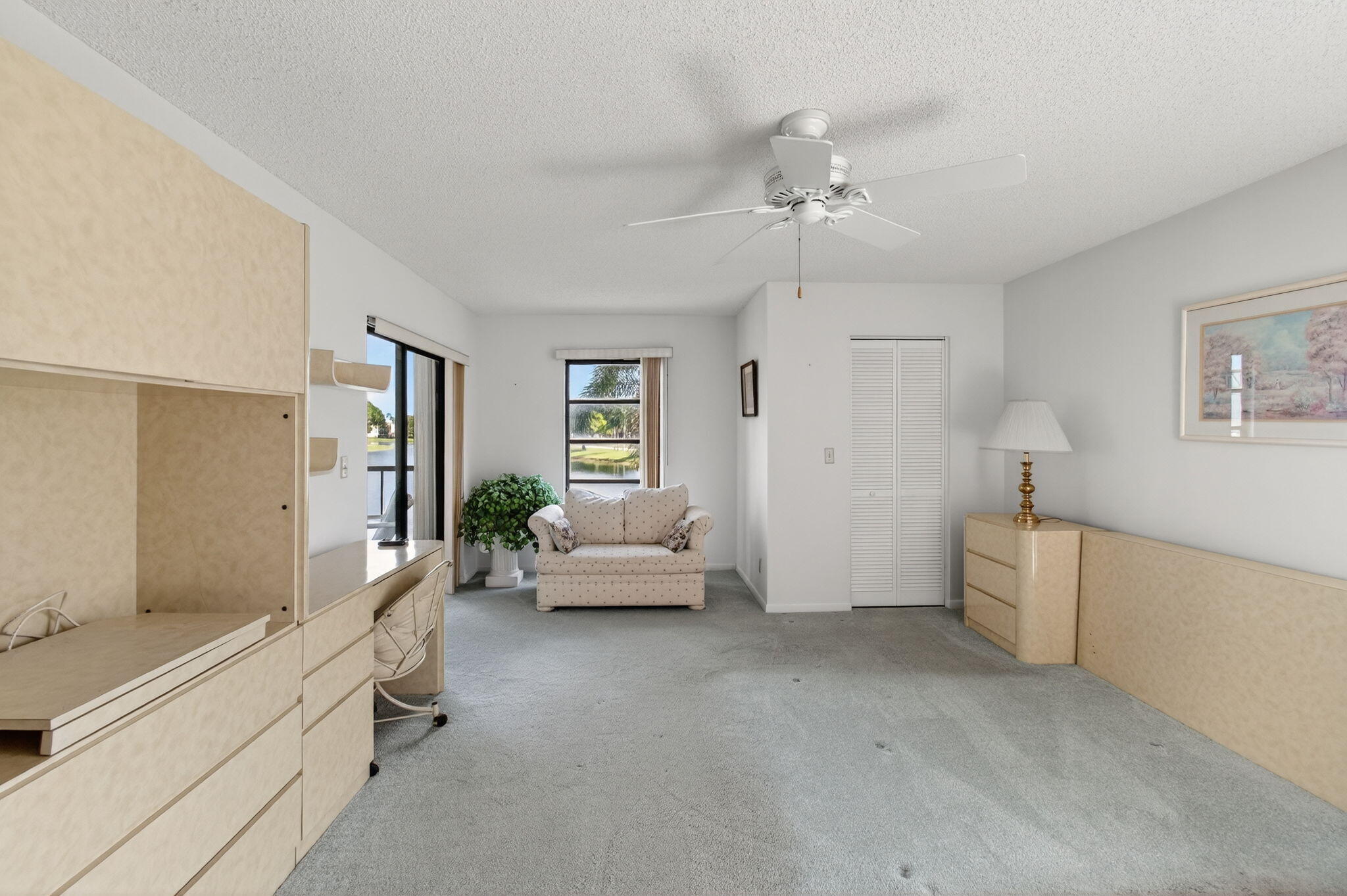 HUNTINGTON LAKES - Residential