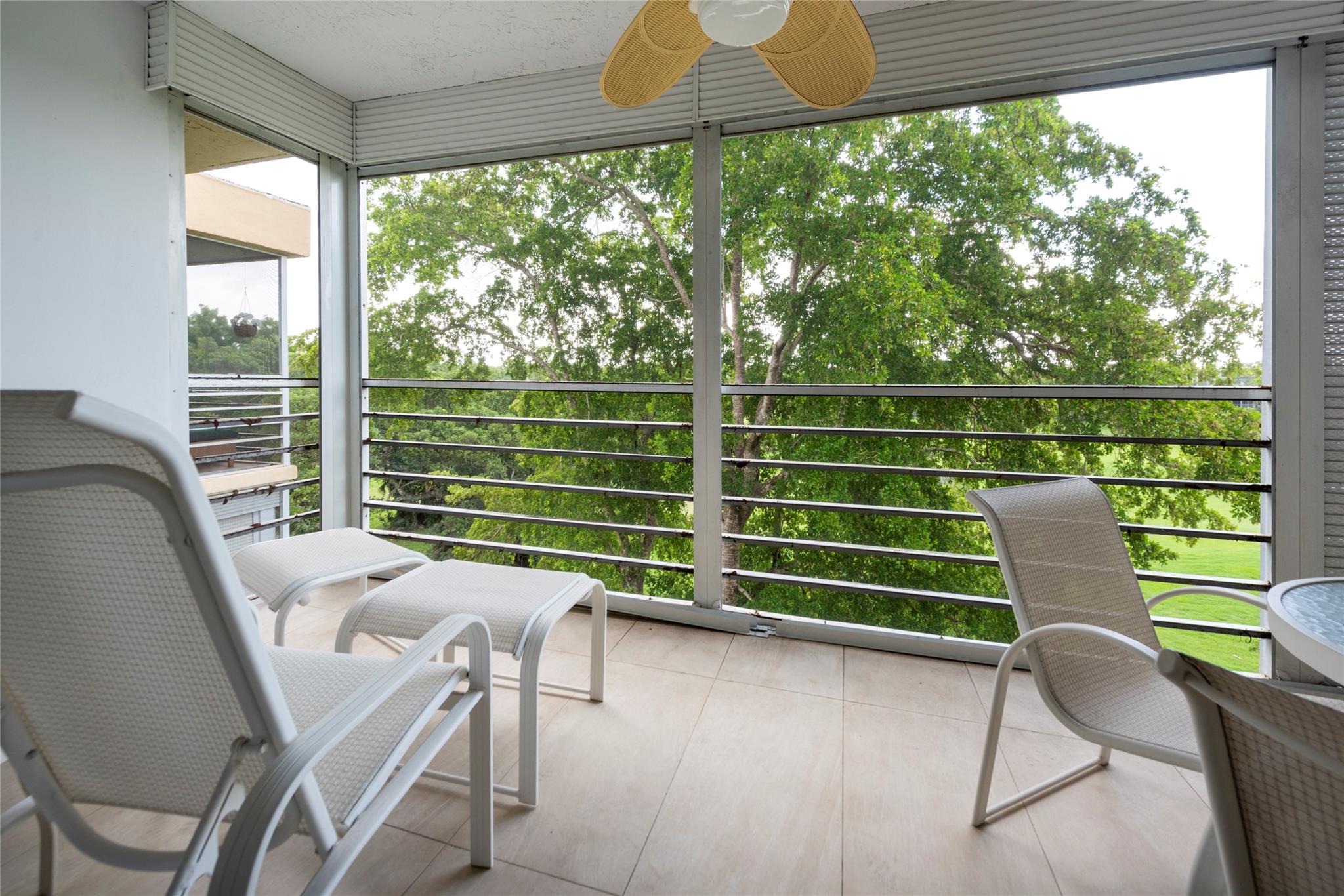 palm aire - Residential