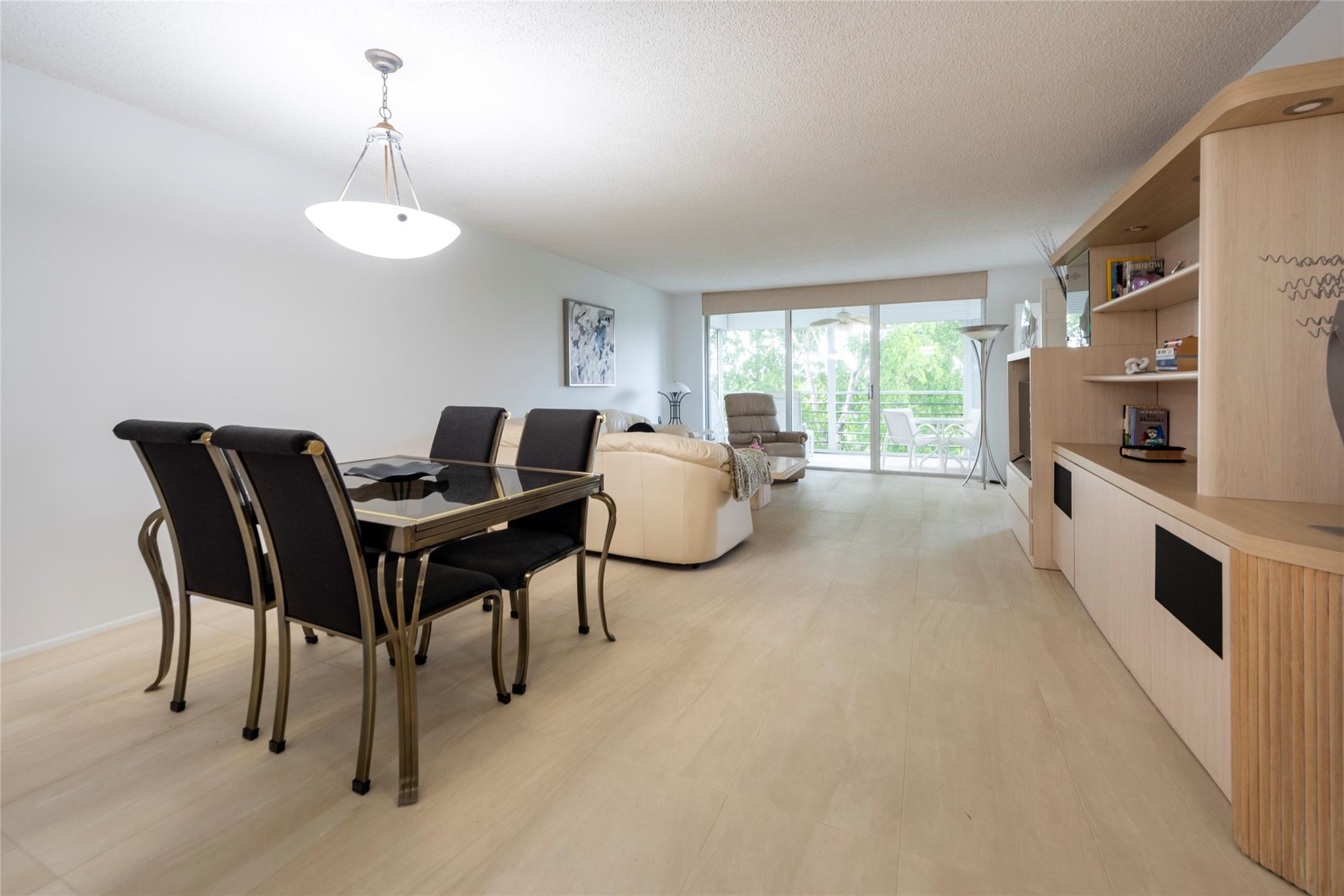 palm aire - Residential