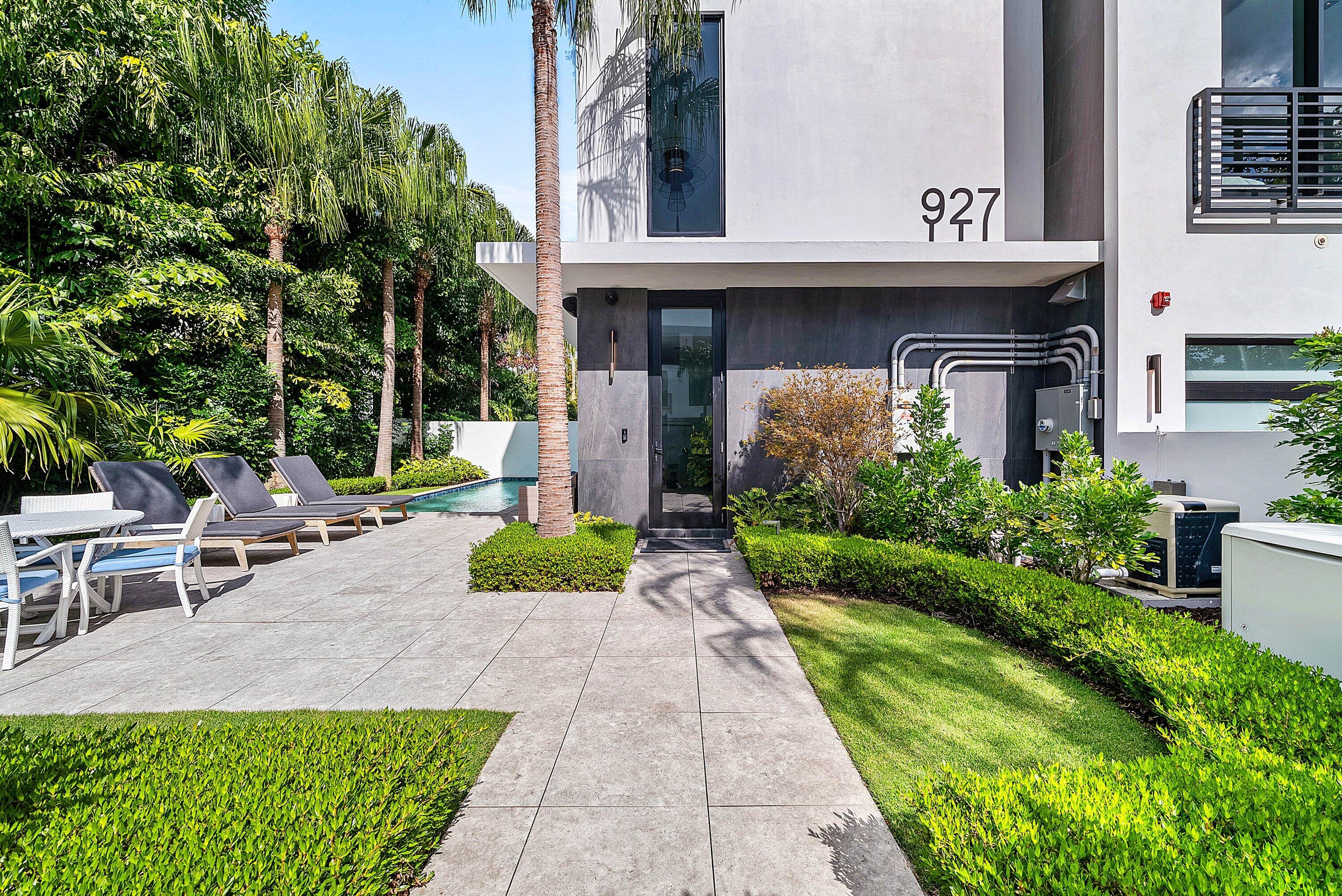 PALM TRAIL ESTATES - Residential