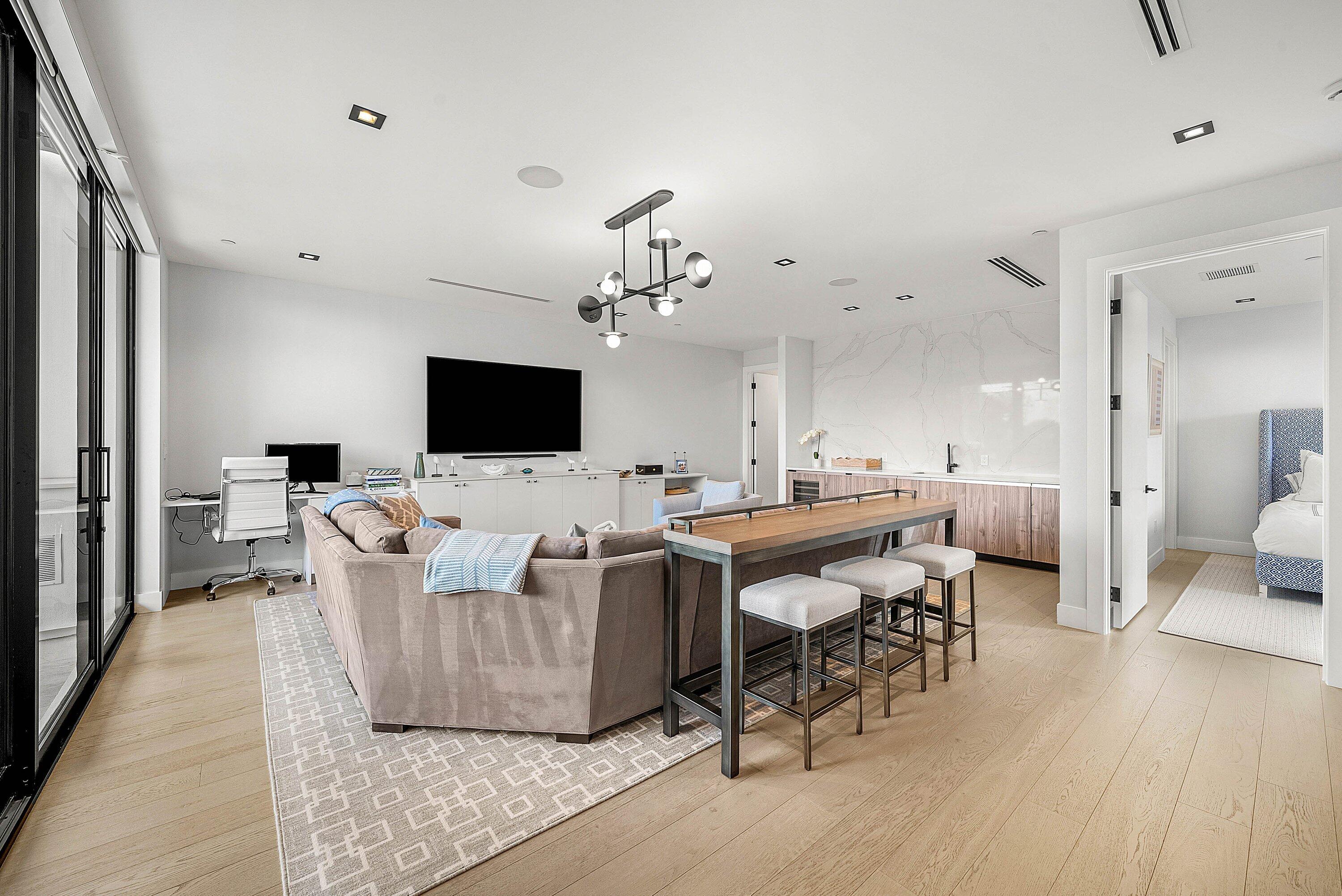 PALM TRAIL ESTATES - Residential