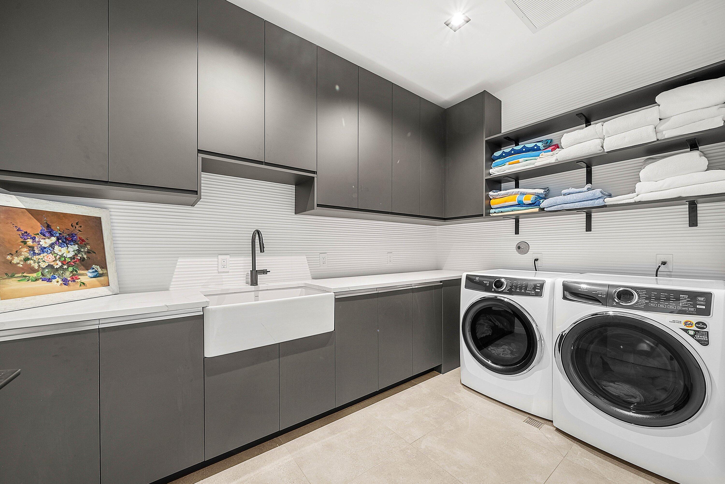 PALM TRAIL ESTATES - Residential