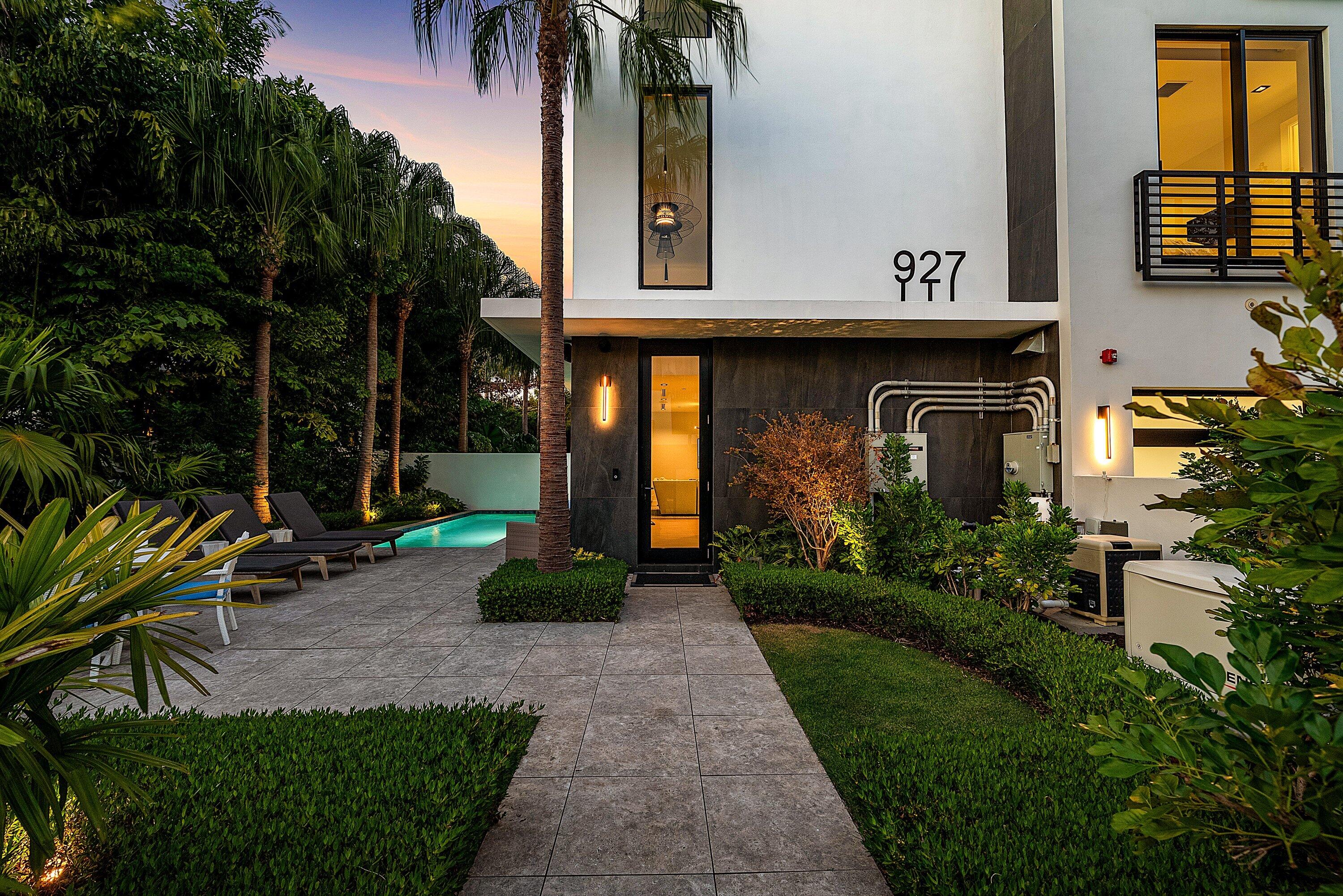 PALM TRAIL ESTATES - Residential