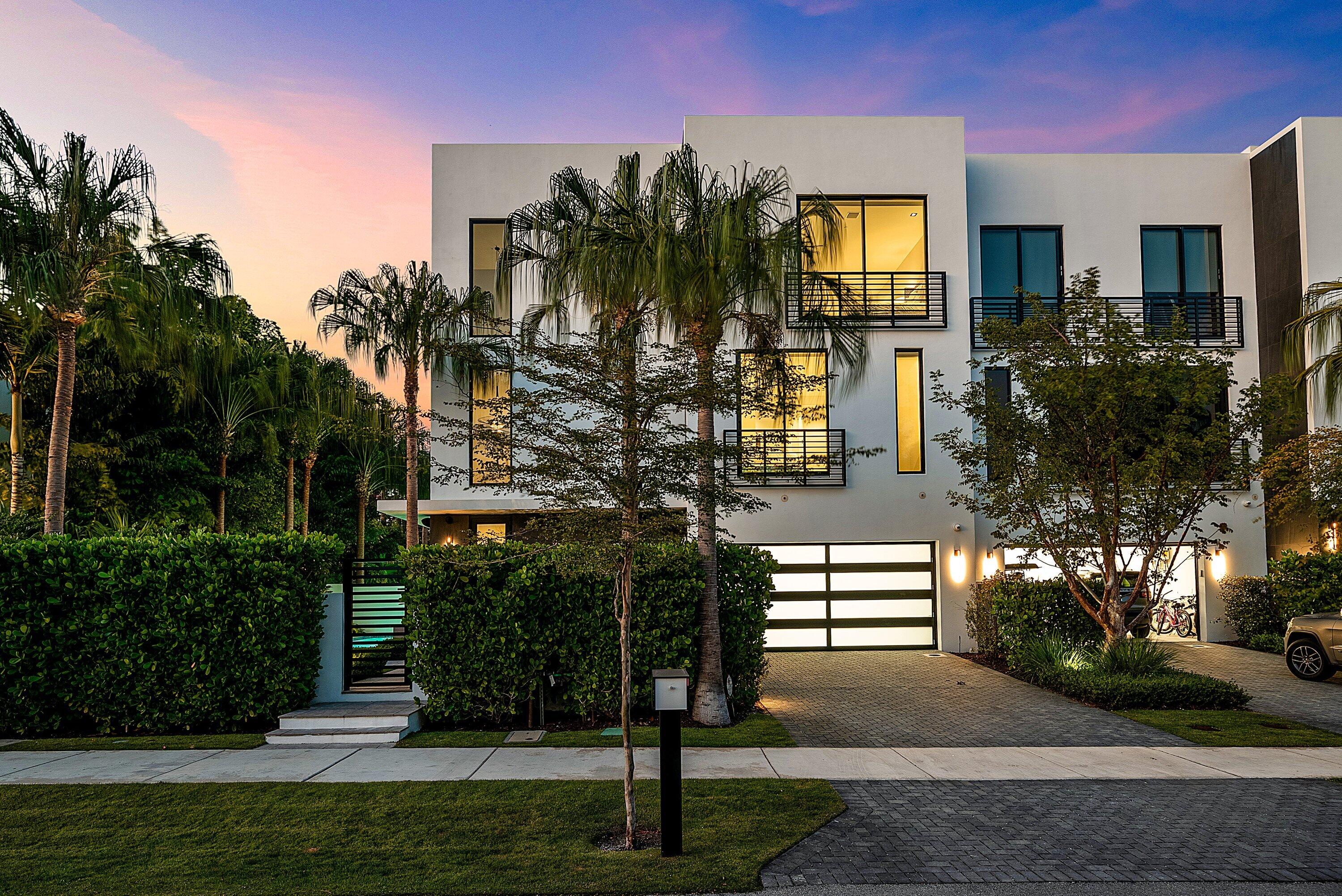 PALM TRAIL ESTATES - Residential