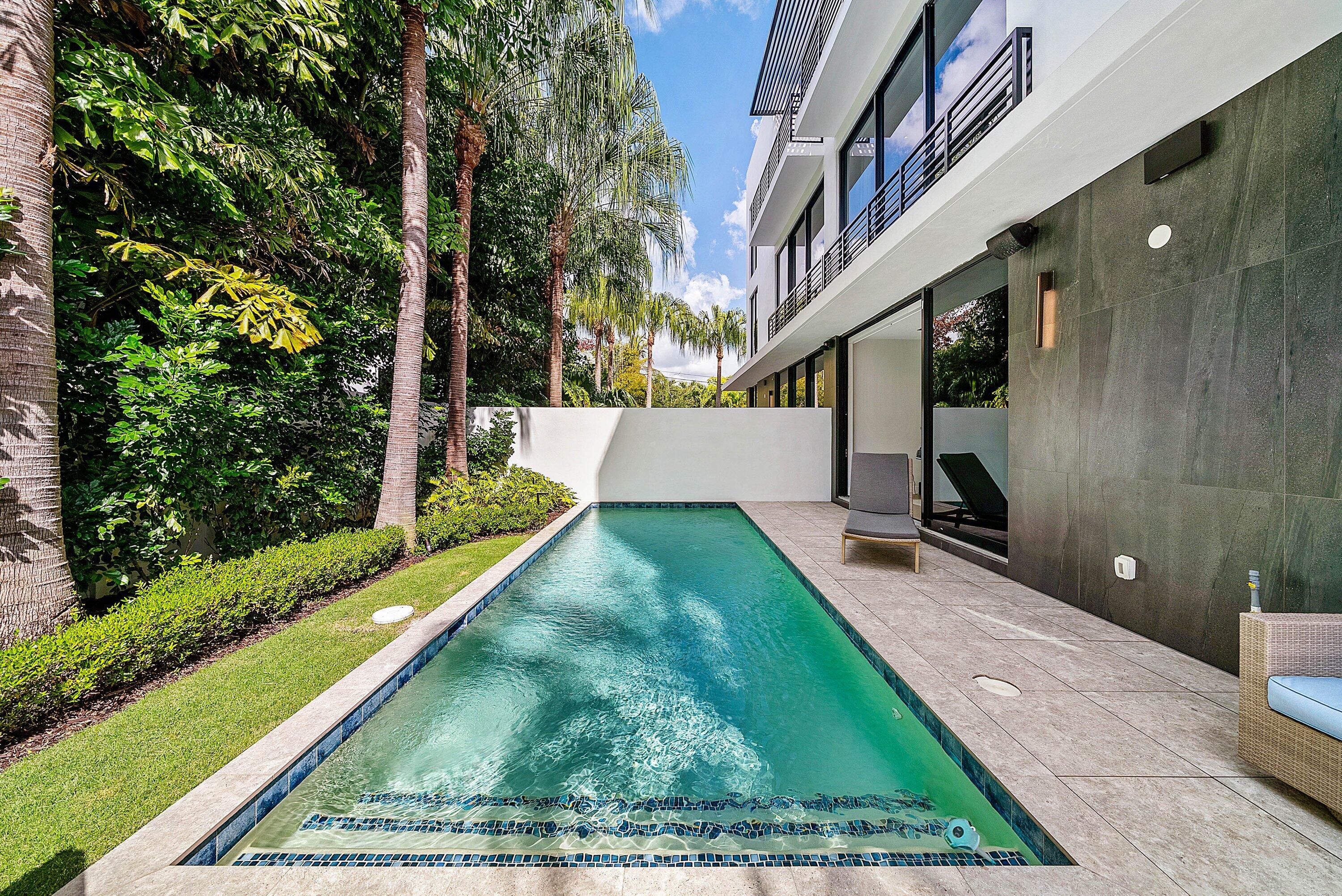 PALM TRAIL ESTATES - Residential