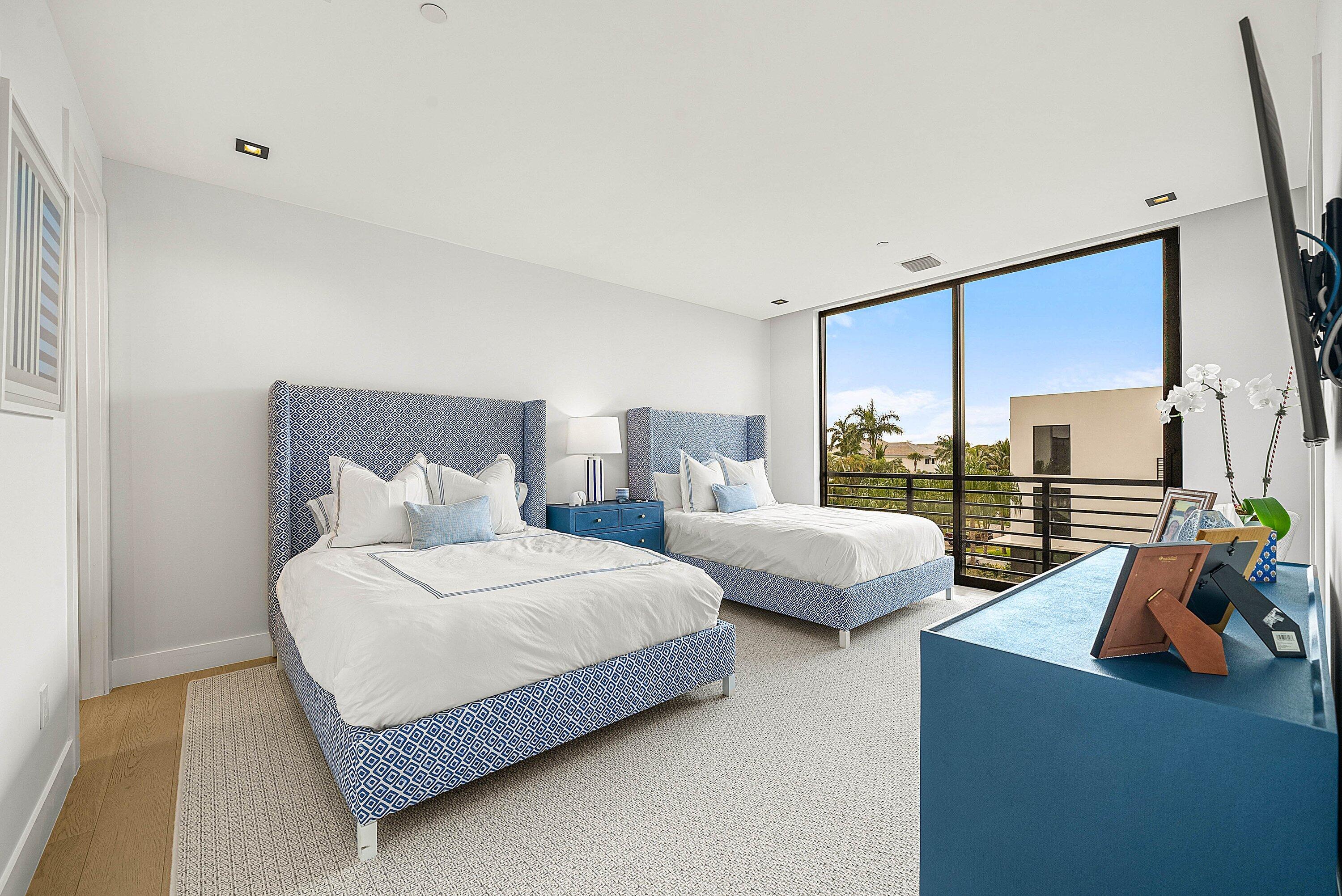 PALM TRAIL ESTATES - Residential