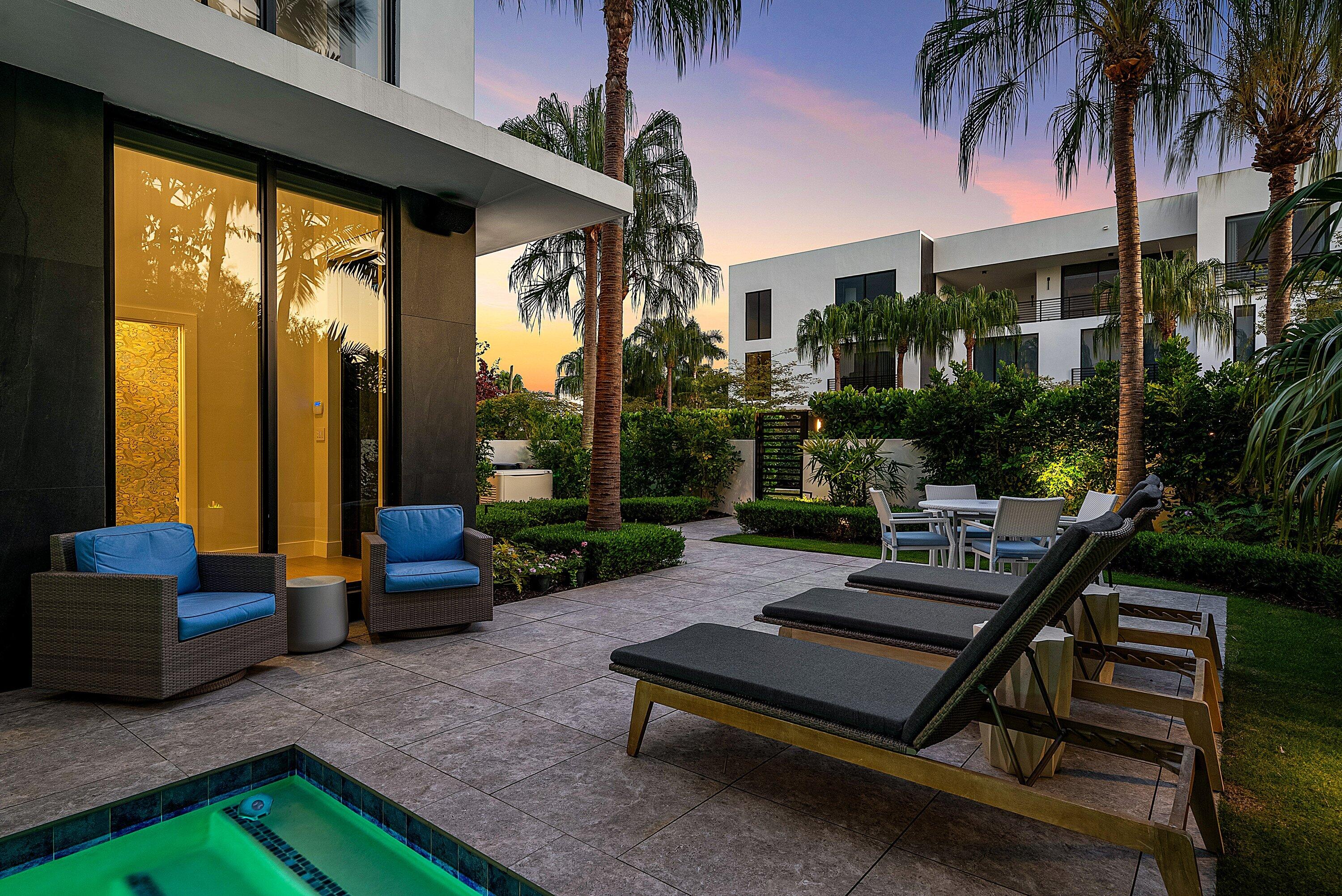 PALM TRAIL ESTATES - Residential