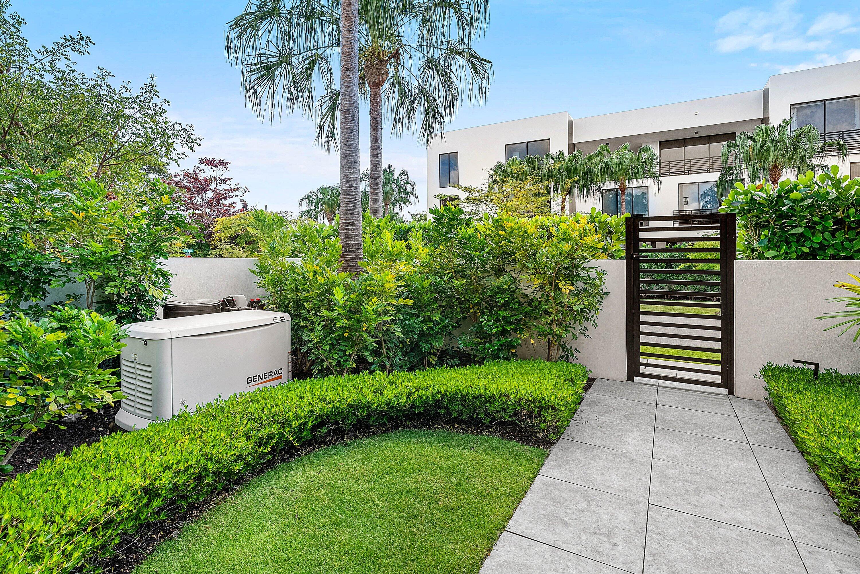 PALM TRAIL ESTATES - Residential