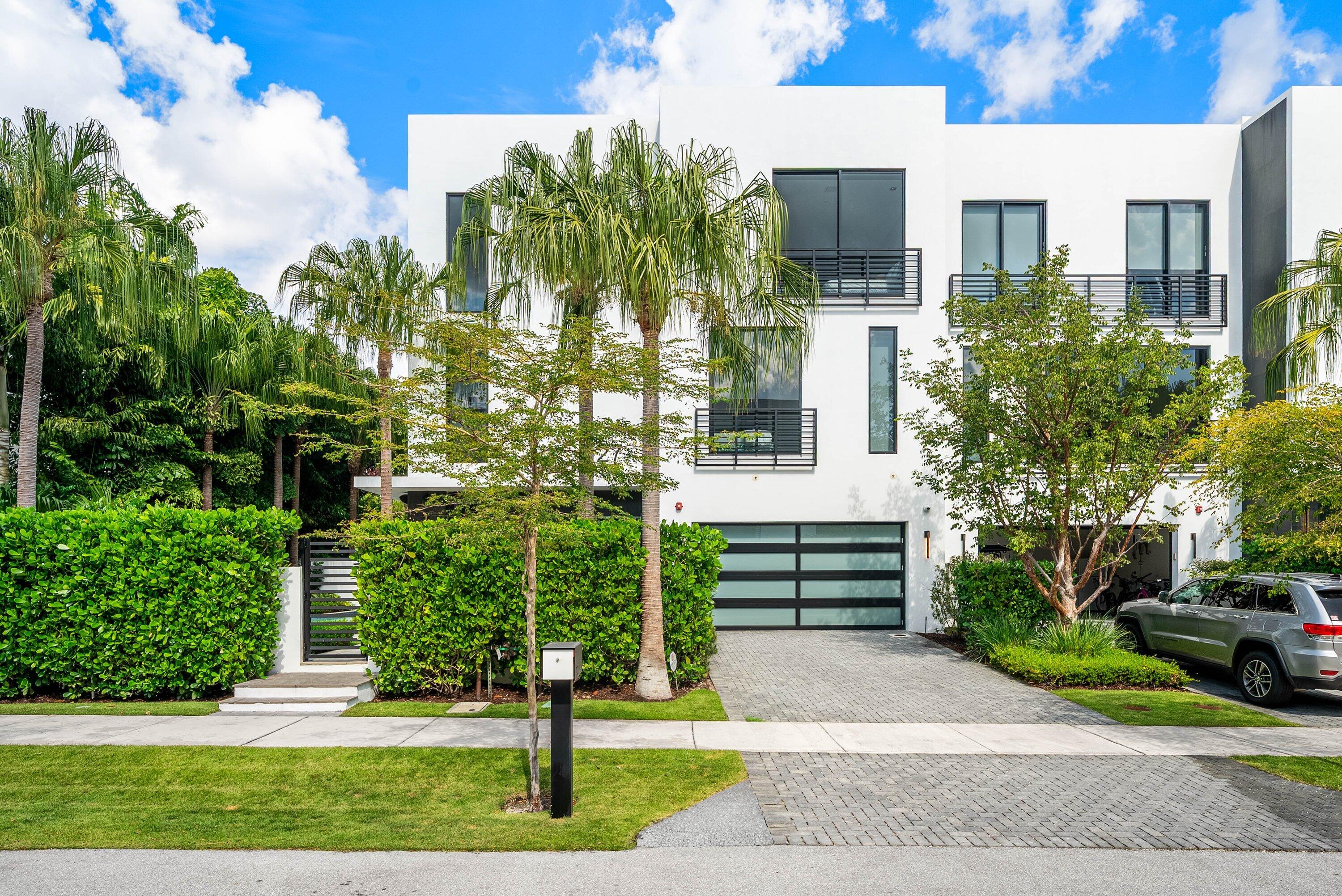 PALM TRAIL ESTATES - Residential