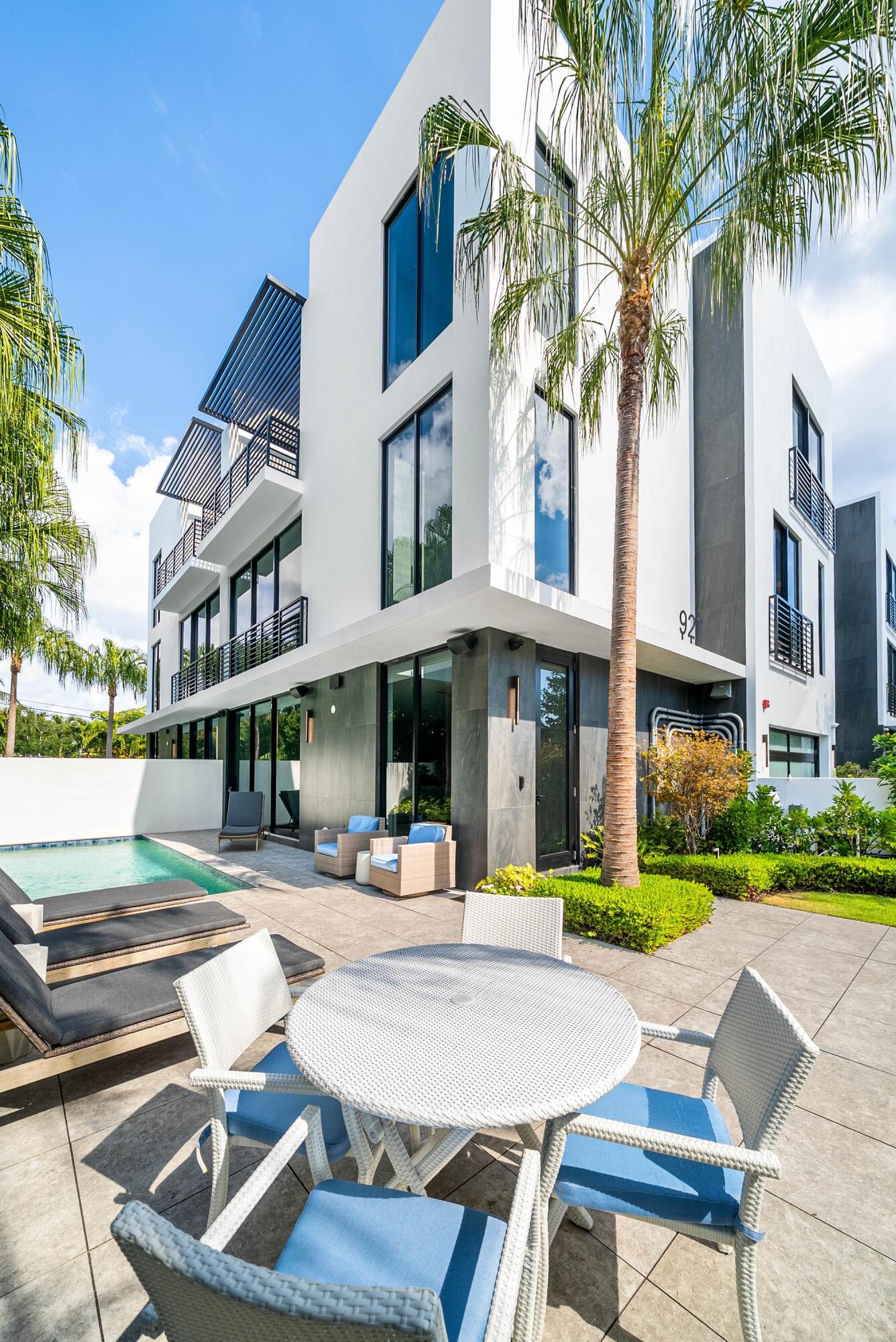 PALM TRAIL ESTATES - Residential