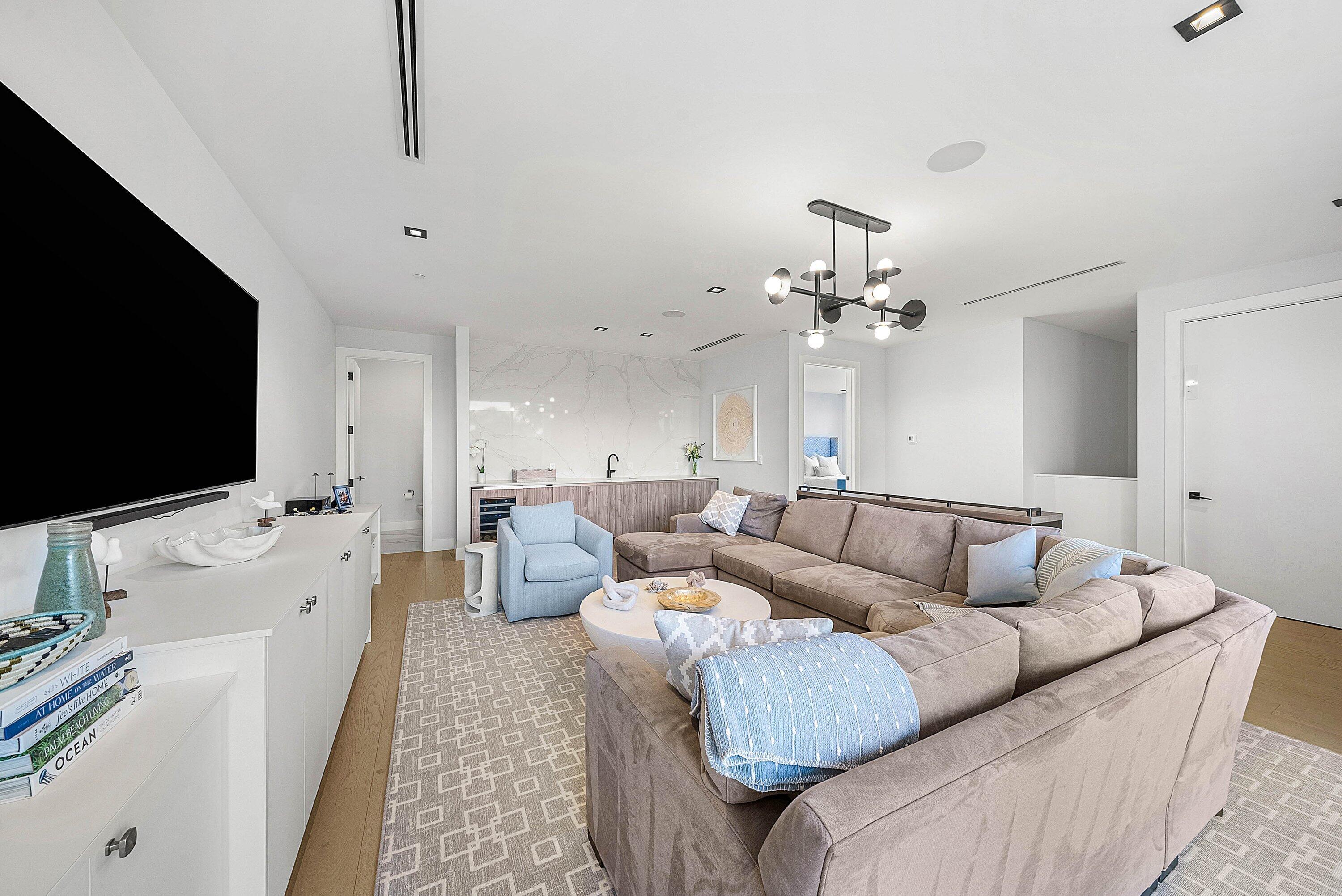 PALM TRAIL ESTATES - Residential