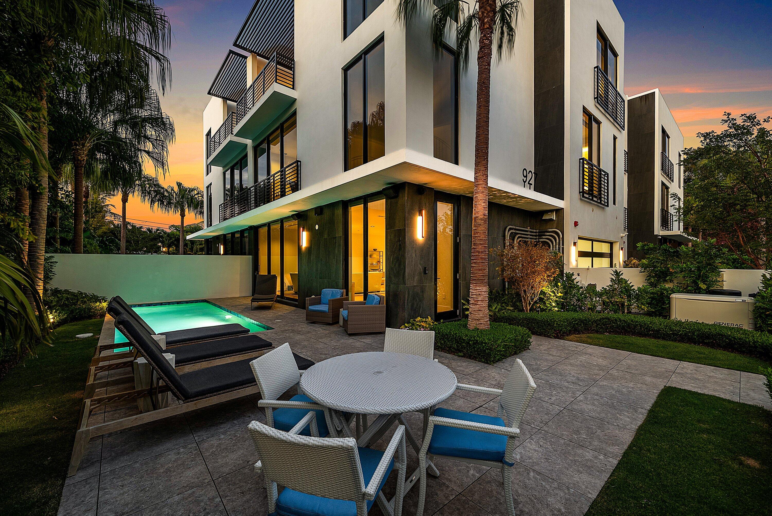 PALM TRAIL ESTATES - Residential