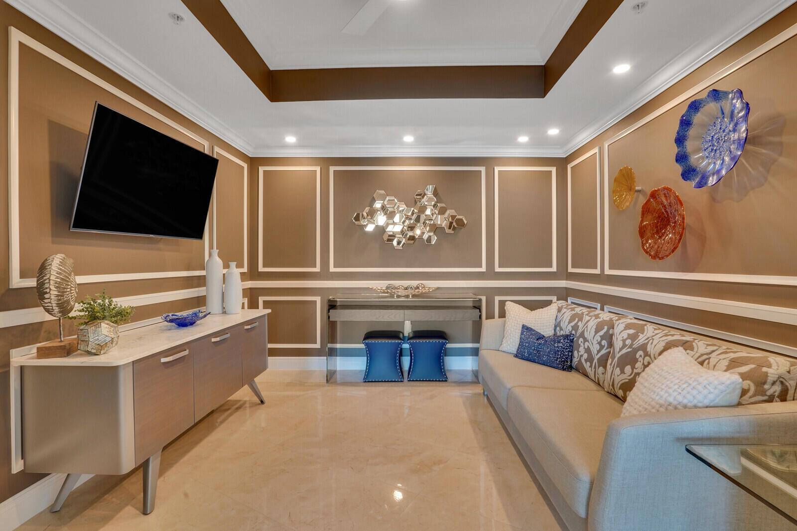 PLAZA AT OCEANSIDE (THE) - Residential
