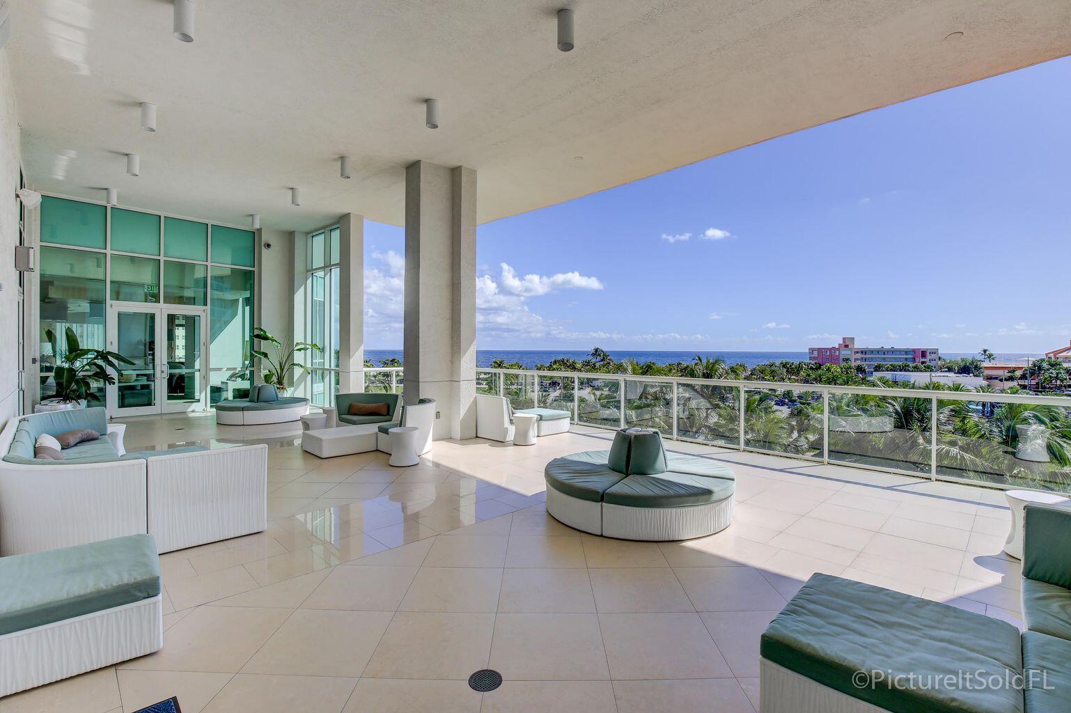 PLAZA AT OCEANSIDE (THE) - Residential