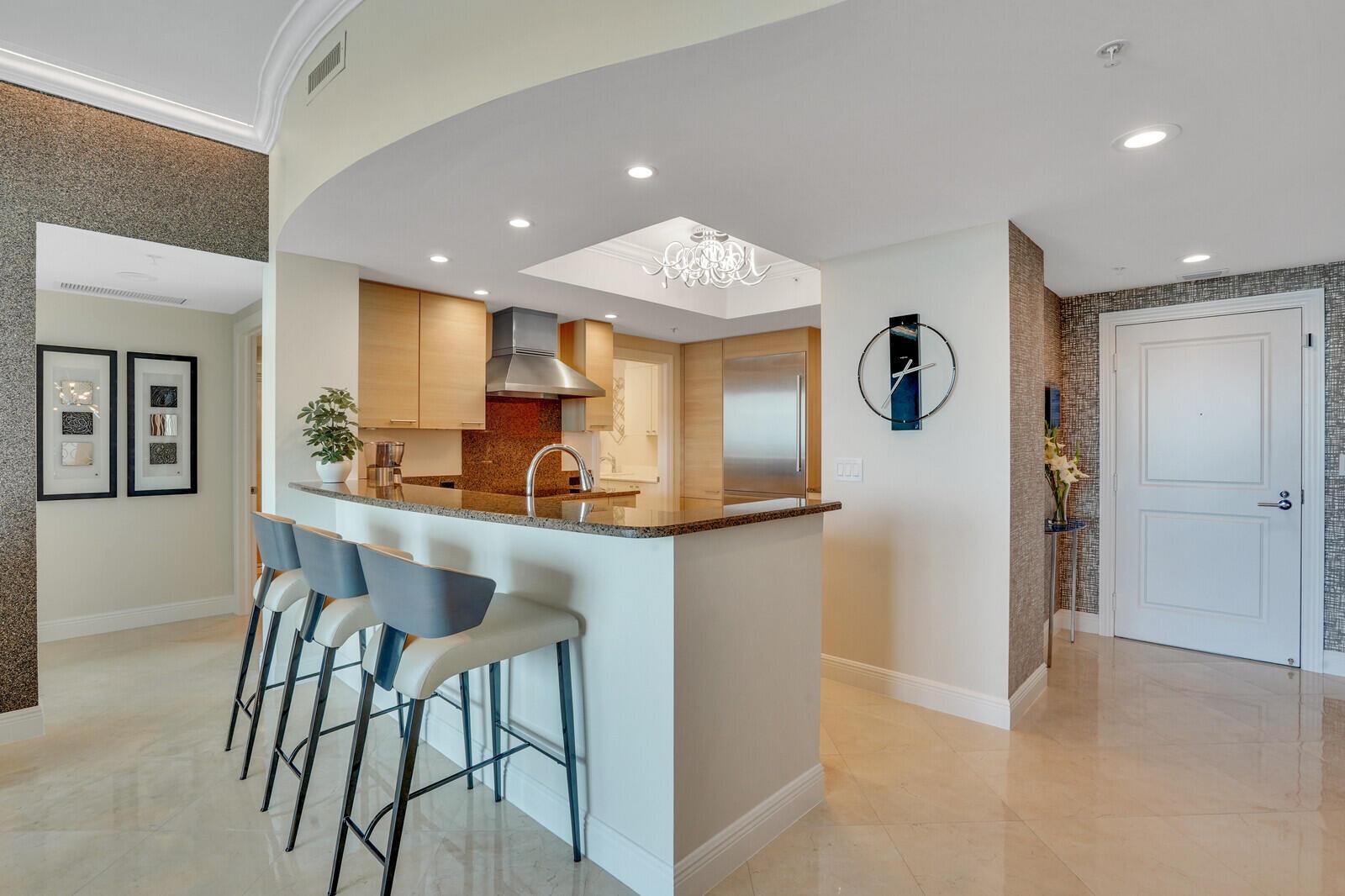 PLAZA AT OCEANSIDE (THE) - Residential