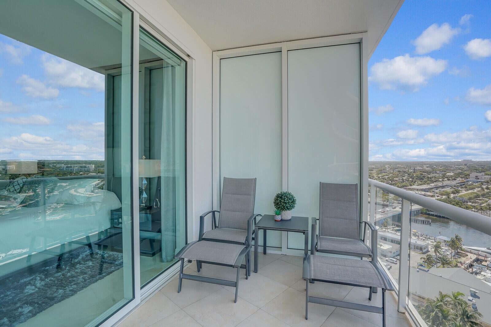 PLAZA AT OCEANSIDE (THE) - Residential