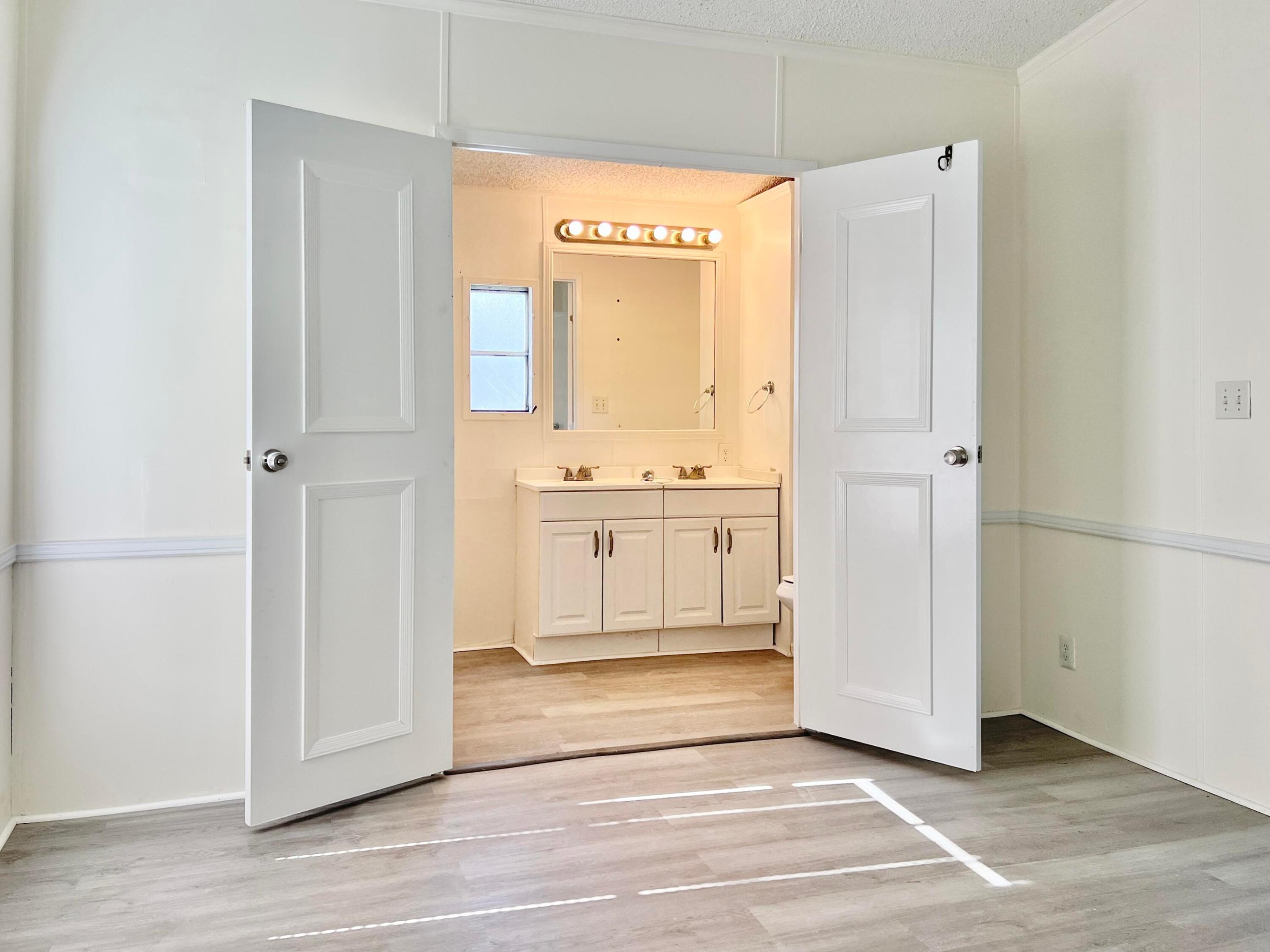 Palm Beach Plantation - Residential Lease