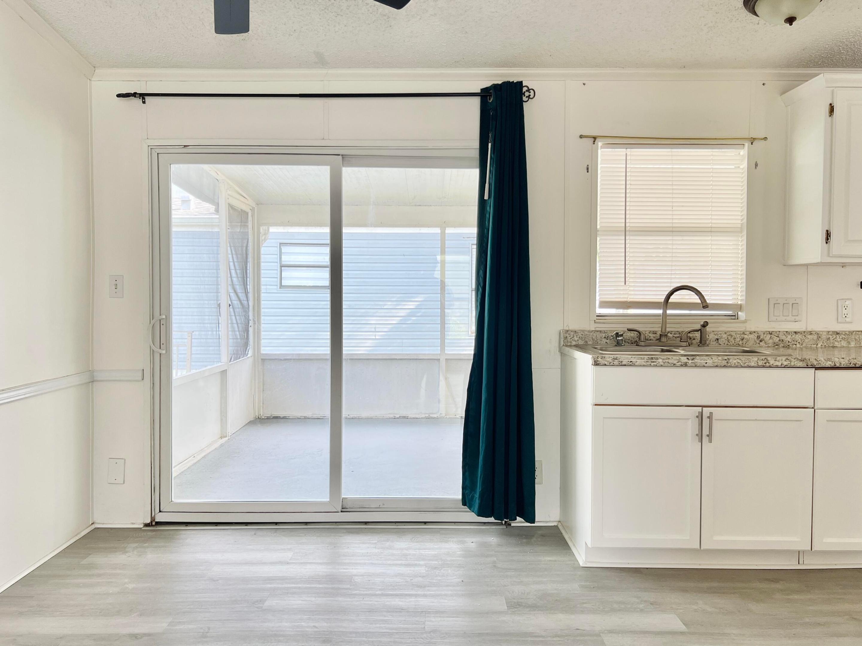 Palm Beach Plantation - Residential Lease